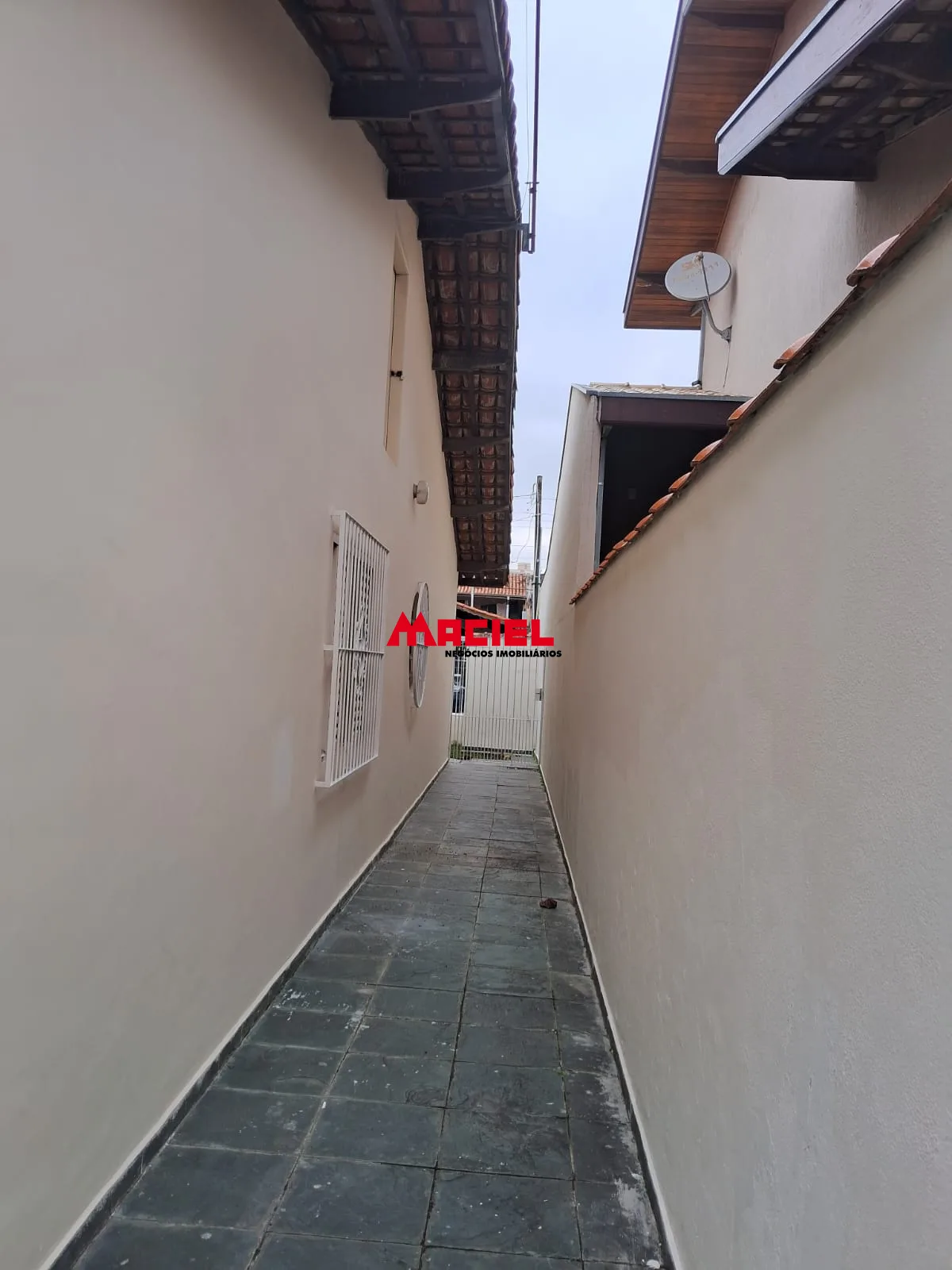 Alugar Casa / Padr&atilde;o em S&atilde;o Jos&eacute; dos Campos R$ 3.300,00 - Foto 7