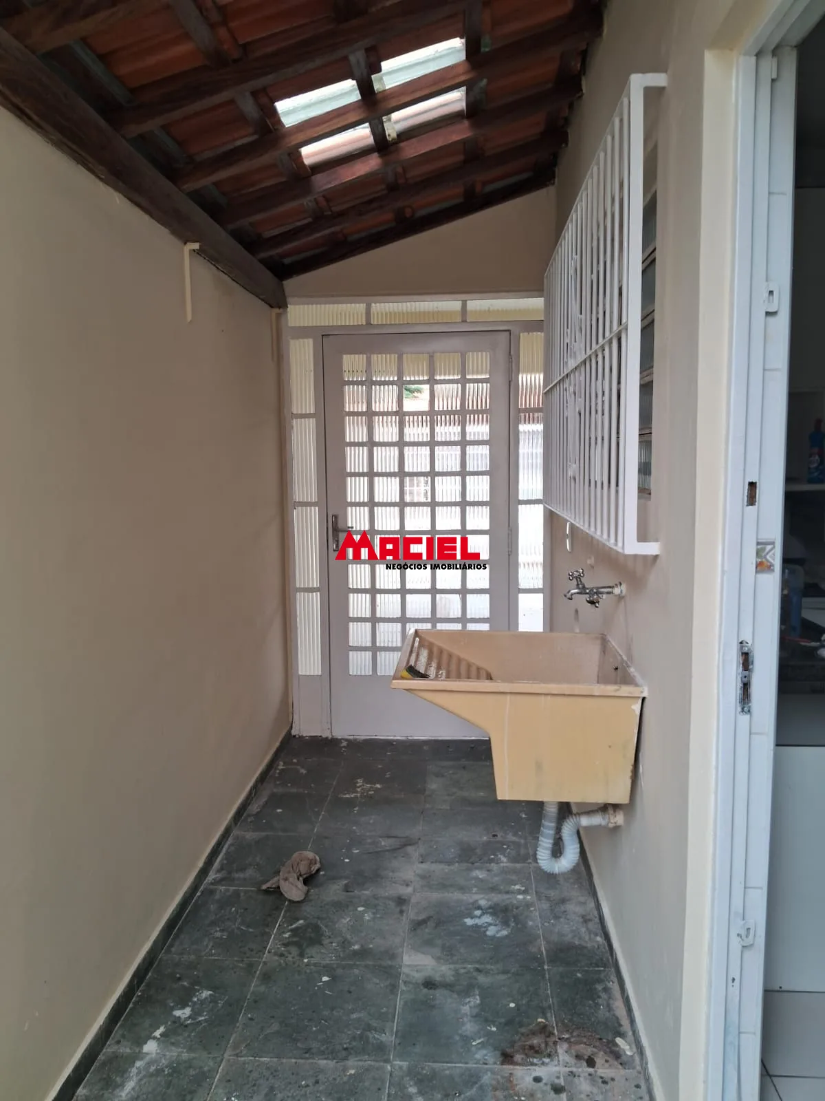 Alugar Casa / Padr&atilde;o em S&atilde;o Jos&eacute; dos Campos R$ 3.300,00 - Foto 8