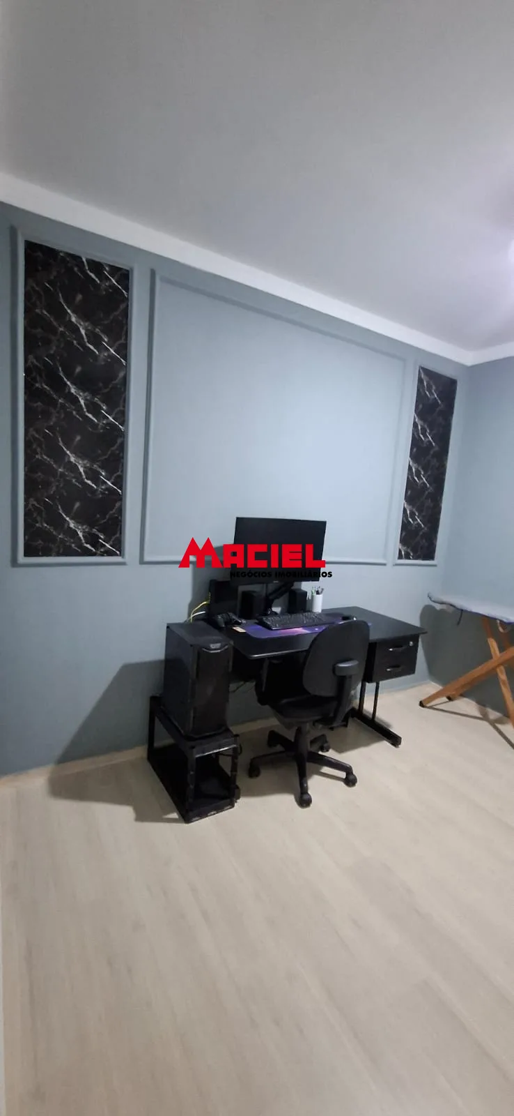 Alugar Apartamento / Padr&atilde;o em S&atilde;o Jos&eacute; dos Campos R$ 2.300,00 - Foto 3