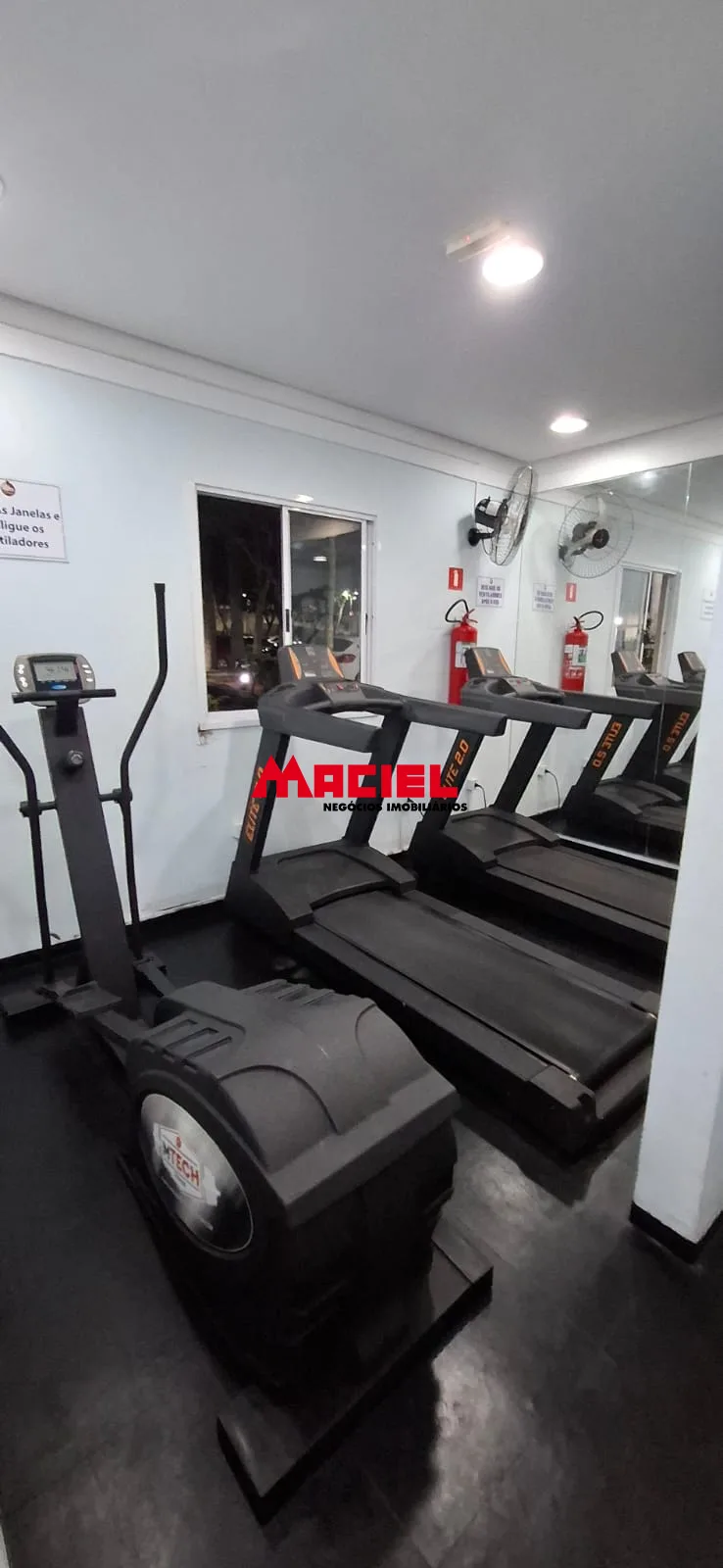 Alugar Apartamento / Padr&atilde;o em S&atilde;o Jos&eacute; dos Campos R$ 2.300,00 - Foto 12