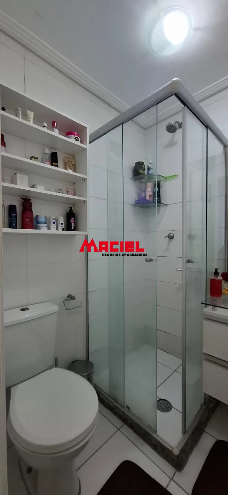 Alugar Apartamento / Padr&atilde;o em S&atilde;o Jos&eacute; dos Campos R$ 2.300,00 - Foto 16