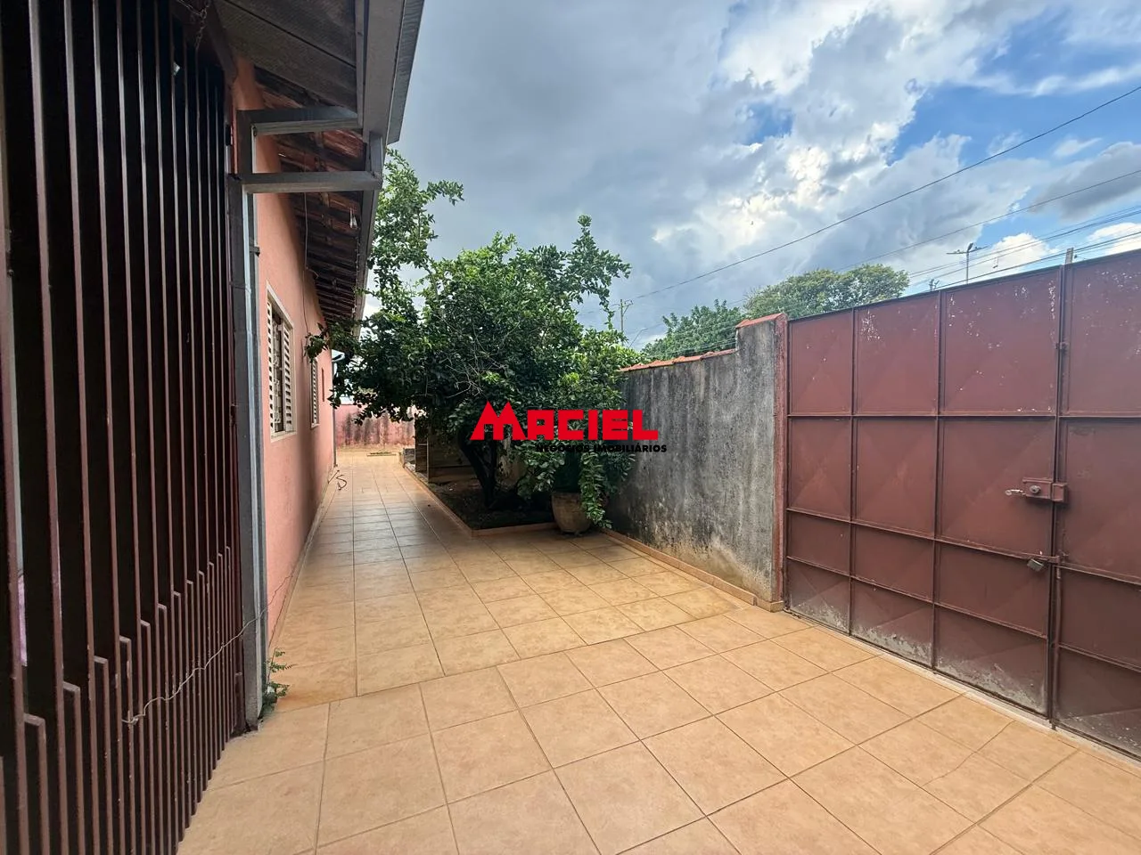 Comprar Casa / Padr&atilde;o em S&atilde;o Jos&eacute; dos Campos R$ 700.000,00 - Foto 1