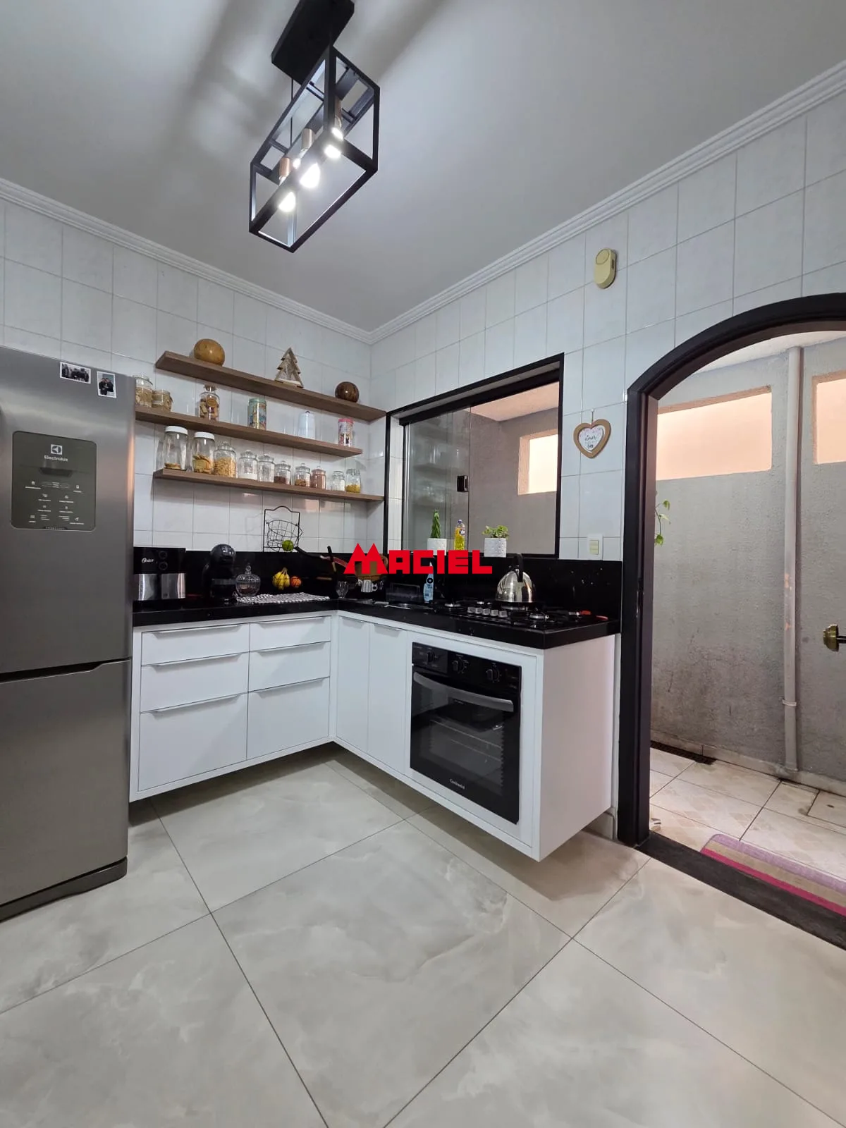 Comprar Casa / Padr&atilde;o em S&atilde;o Jos&eacute; dos Campos R$ 905.000,00 - Foto 4