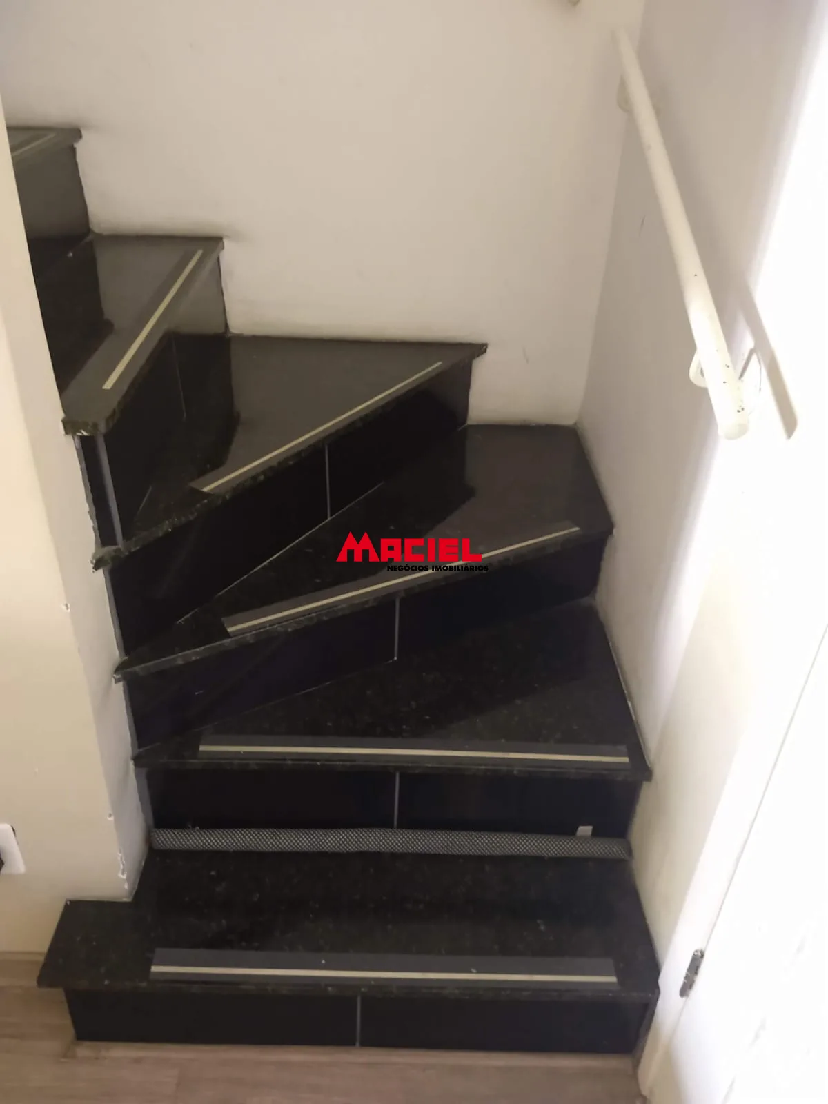 Comprar Casa / Condom&iacute;nio em S&atilde;o Jos&eacute; dos Campos R$ 550.000,00 - Foto 4