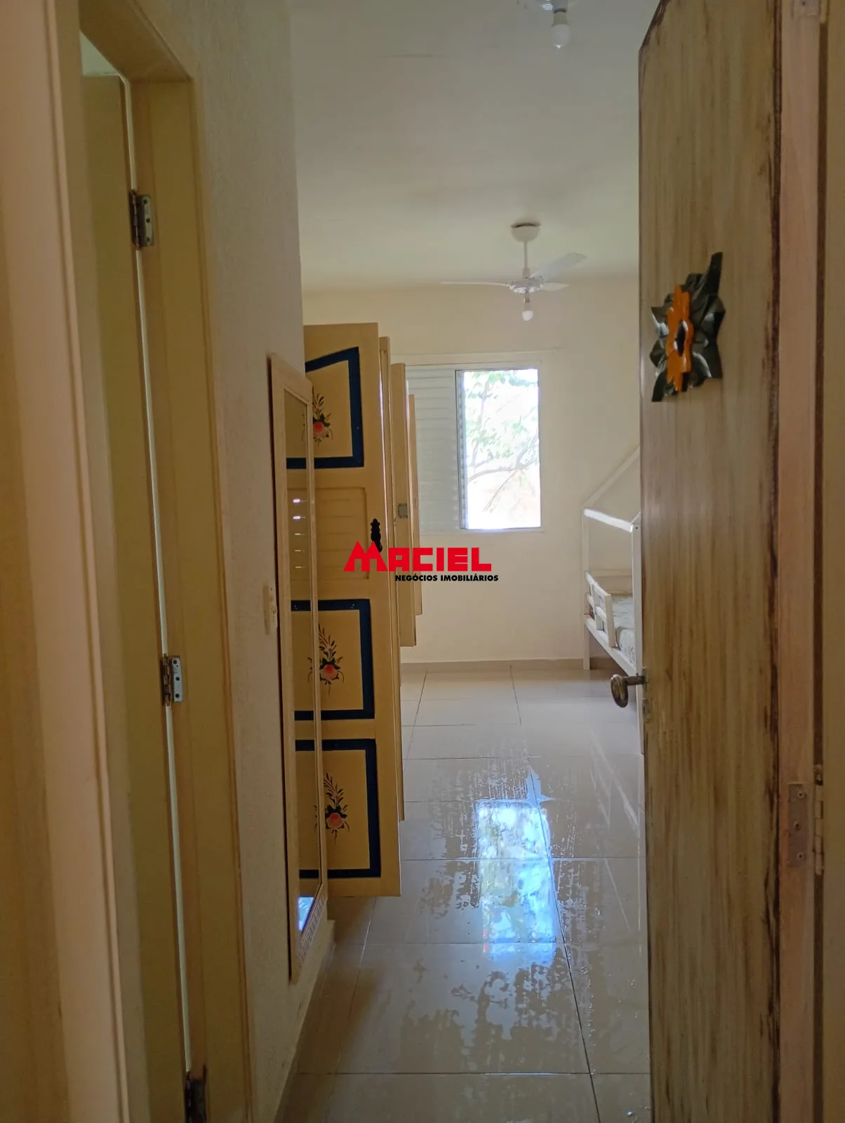 Alugar Casa / Condom&iacute;nio em S&atilde;o Jos&eacute; dos Campos R$ 2.800,00 - Foto 3