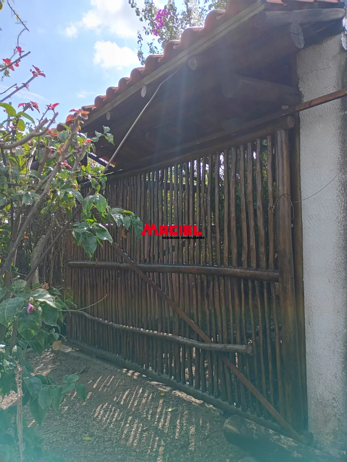 Alugar Casa / Condom&iacute;nio em S&atilde;o Jos&eacute; dos Campos R$ 2.800,00 - Foto 16