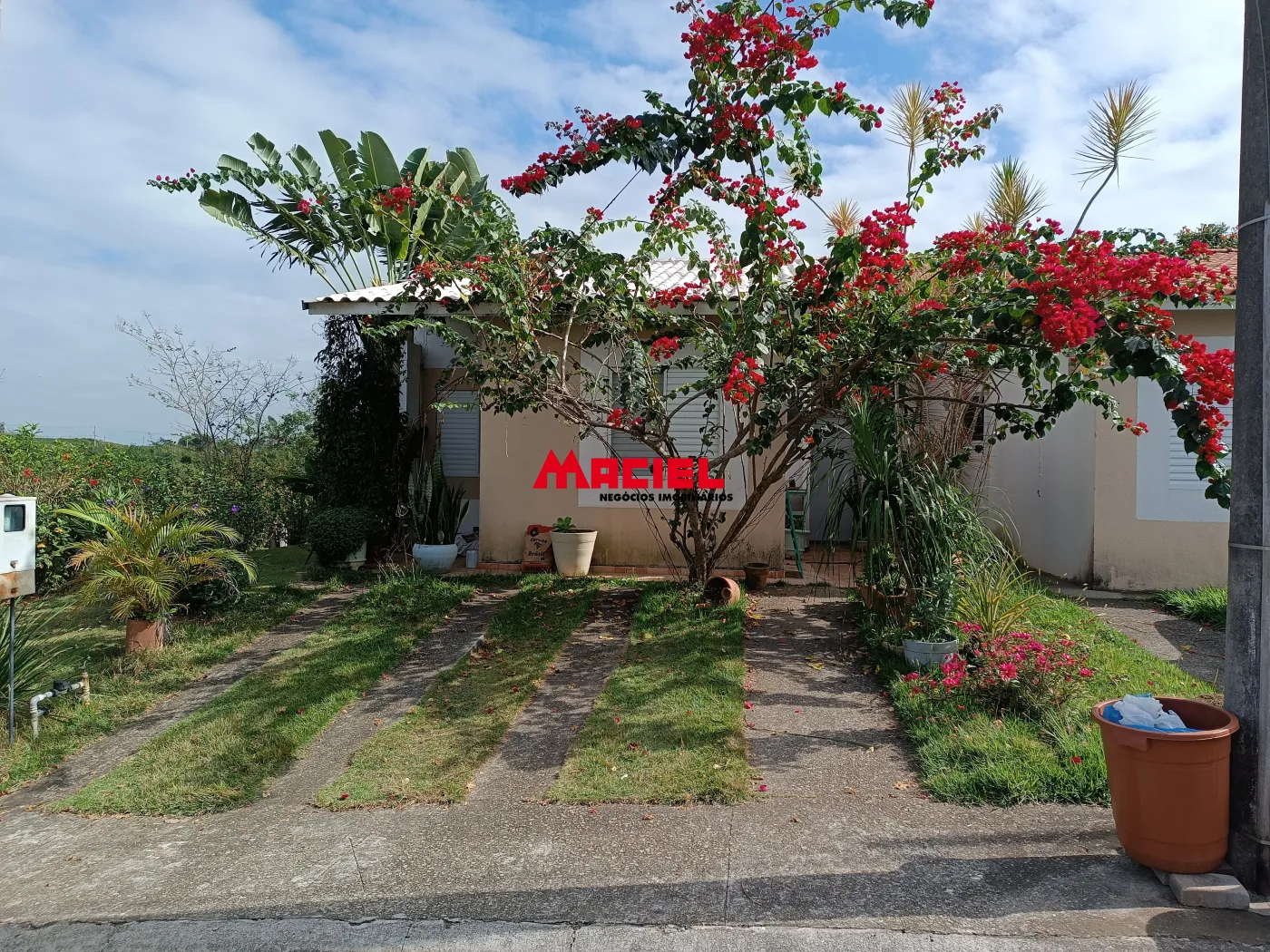Alugar Casa / Condom&iacute;nio em S&atilde;o Jos&eacute; dos Campos R$ 2.800,00 - Foto 37