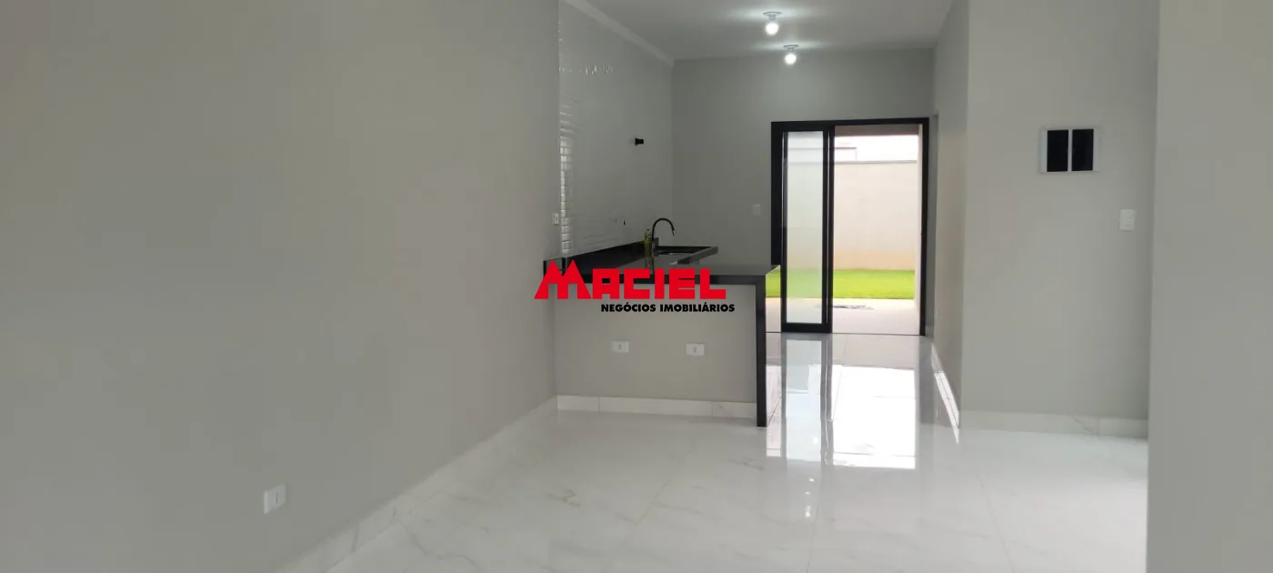 Comprar Casa / Padr&atilde;o em S&atilde;o Jos&eacute; dos Campos R$ 450.000,00 - Foto 3