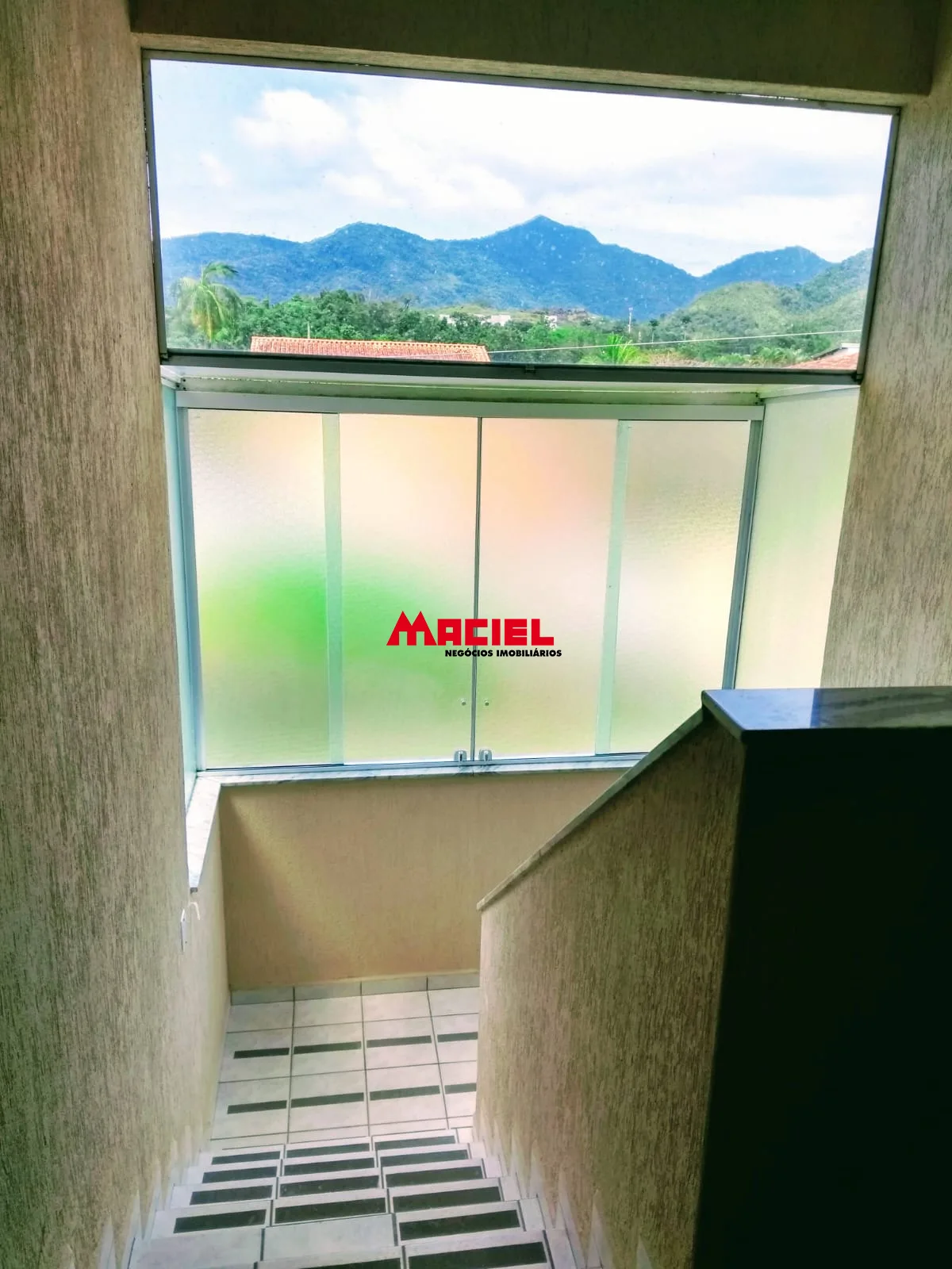 Comprar Apartamento / Padr&atilde;o em Ubatuba R$ 450.000,00 - Foto 2