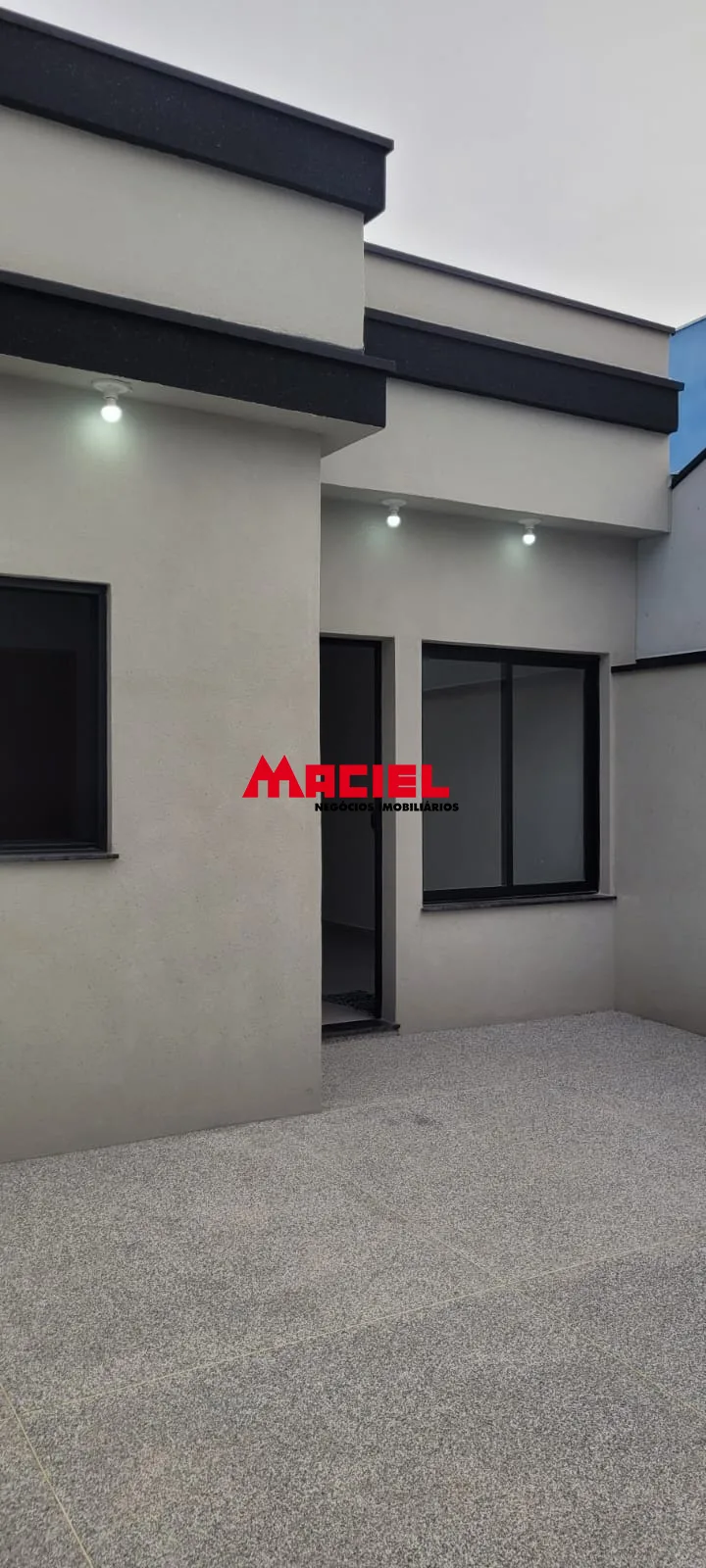 Comprar Casa / Padr&atilde;o em S&atilde;o Jos&eacute; dos Campos R$ 450.000,00 - Foto 2