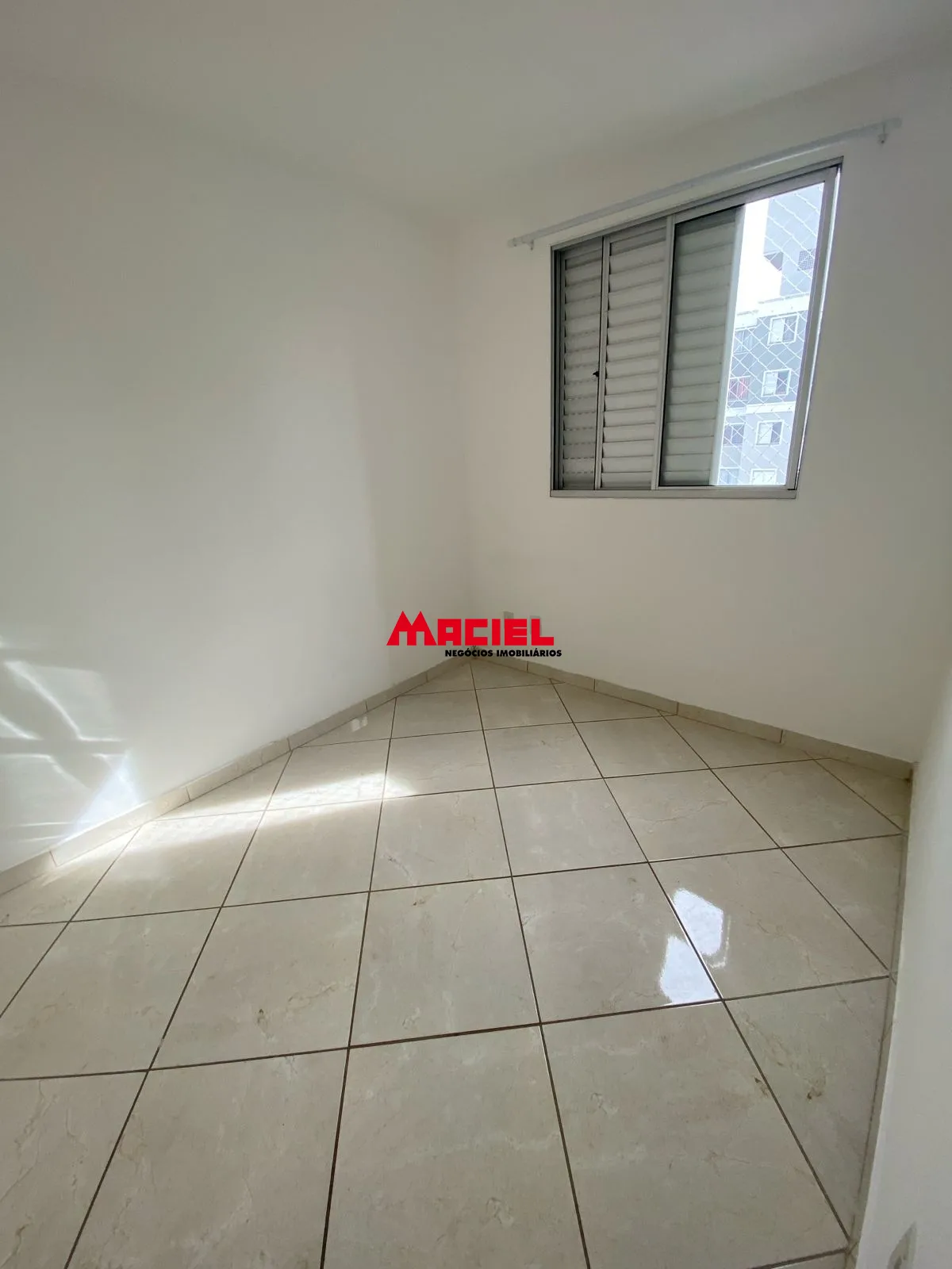 Alugar Apartamento / Padr&atilde;o em S&atilde;o Jos&eacute; dos Campos R$ 2.200,00 - Foto 1
