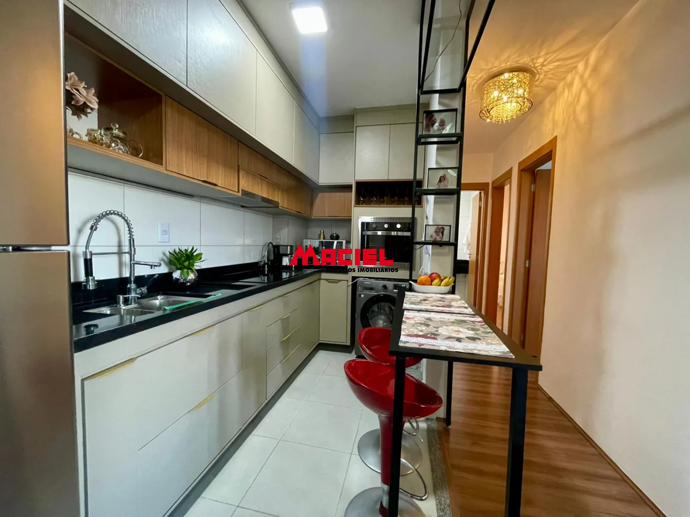 Alugar Apartamento / Padr&atilde;o em S&atilde;o Jos&eacute; dos Campos R$ 2.700,00 - Foto 1
