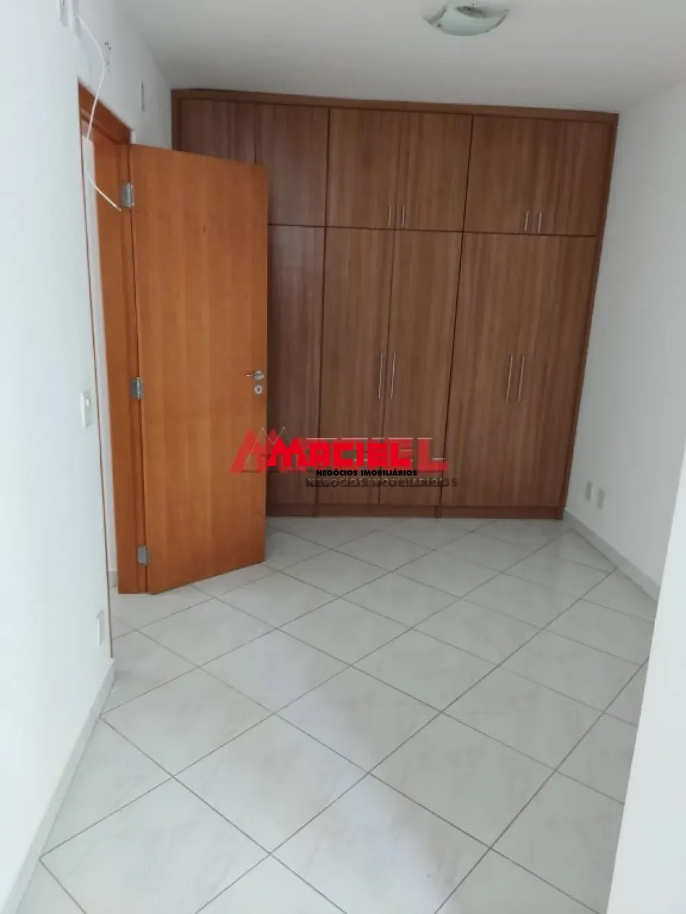 Comprar Apartamento / Padr&atilde;o em S&atilde;o Jos&eacute; dos Campos R$ 500.000,00 - Foto 4