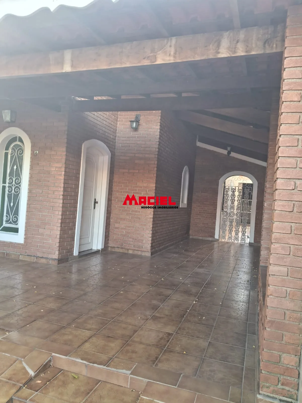 Alugar Casa / Padr&atilde;o em S&atilde;o Jos&eacute; dos Campos R$ 5.000,00 - Foto 1