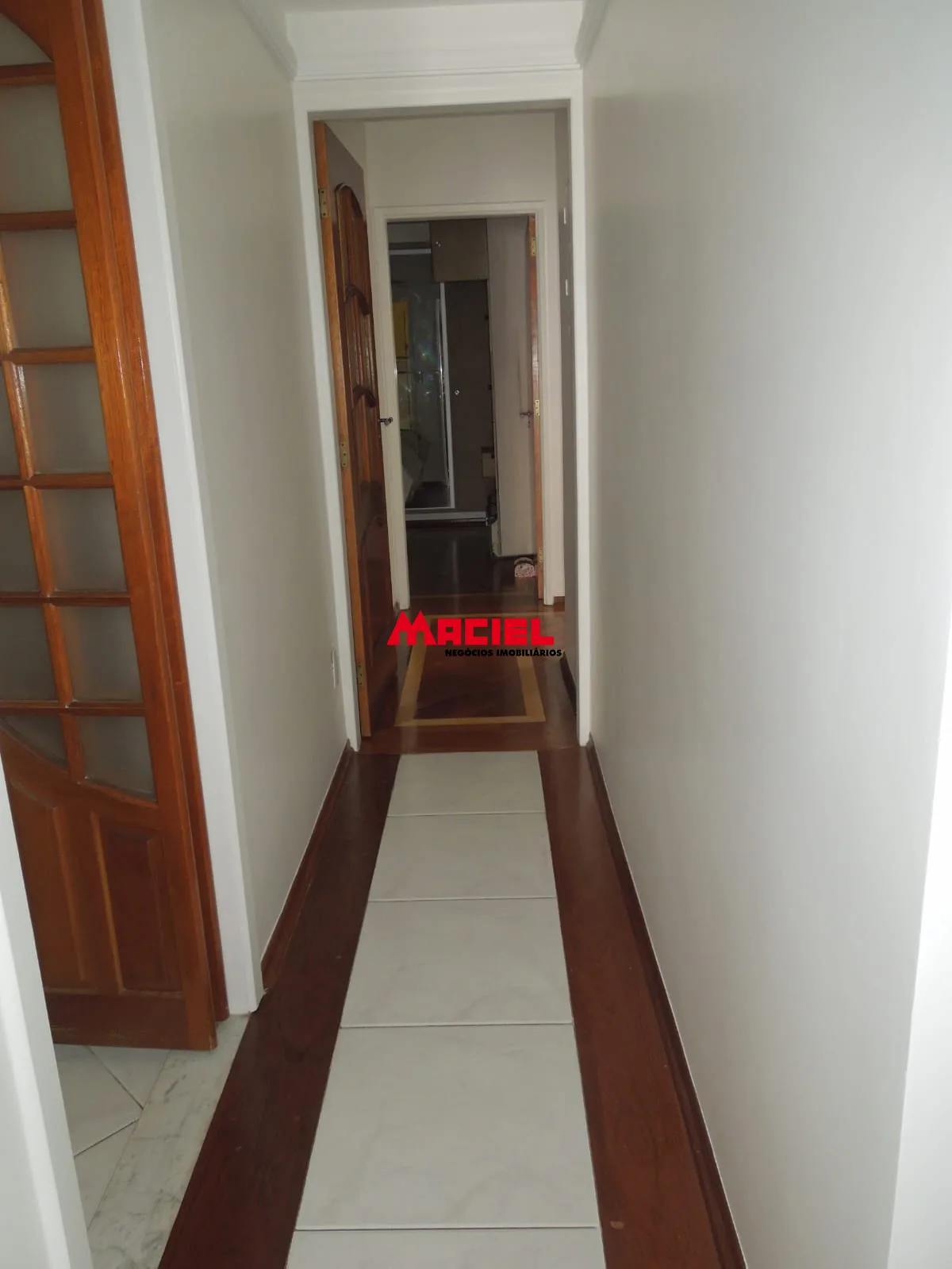 Alugar Casa / Padr&atilde;o em S&atilde;o Jos&eacute; dos Campos R$ 4.700,00 - Foto 11