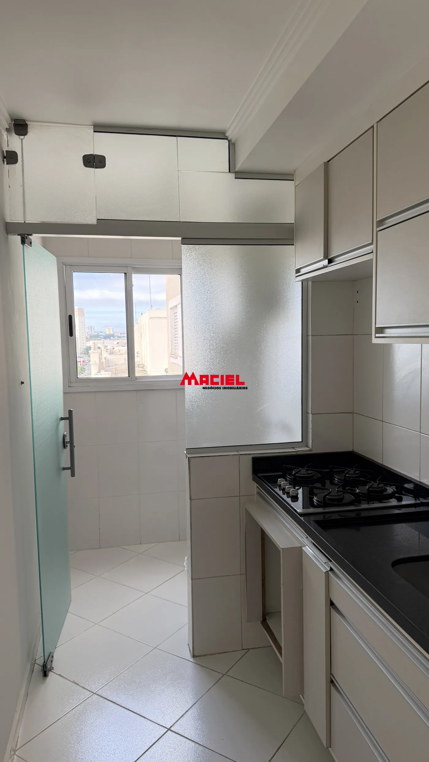 Alugar Apartamento / Padr&atilde;o em S&atilde;o Jos&eacute; dos Campos R$ 3.300,00 - Foto 14