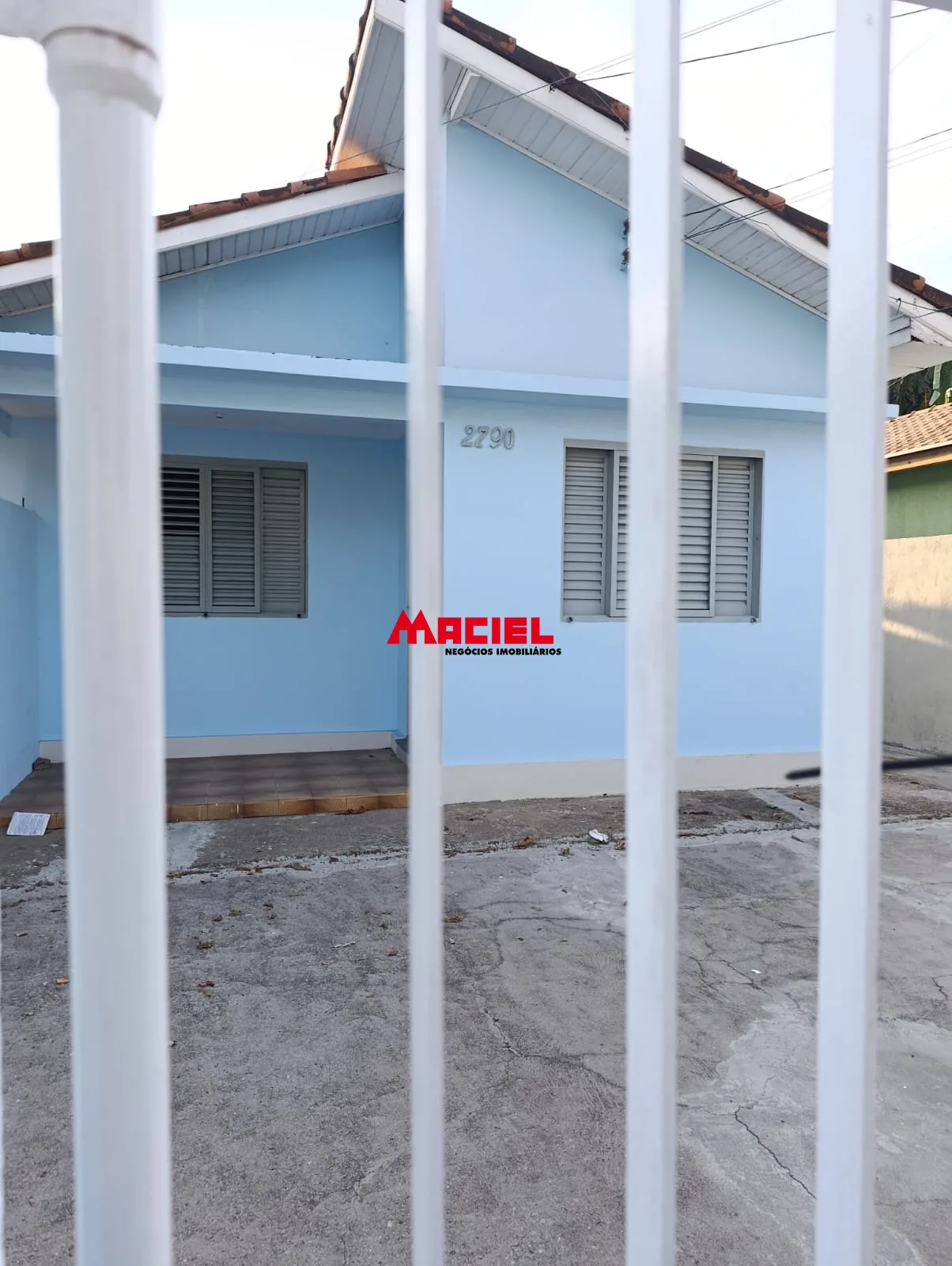 Alugar Casa / Padr&atilde;o em S&atilde;o Jos&eacute; dos Campos R$ 2.200,00 - Foto 2