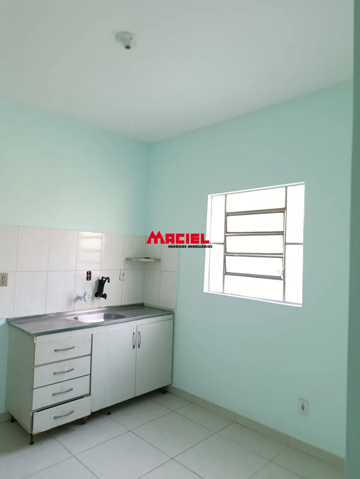Alugar Casa / Padr&atilde;o em S&atilde;o Jos&eacute; dos Campos R$ 2.200,00 - Foto 4