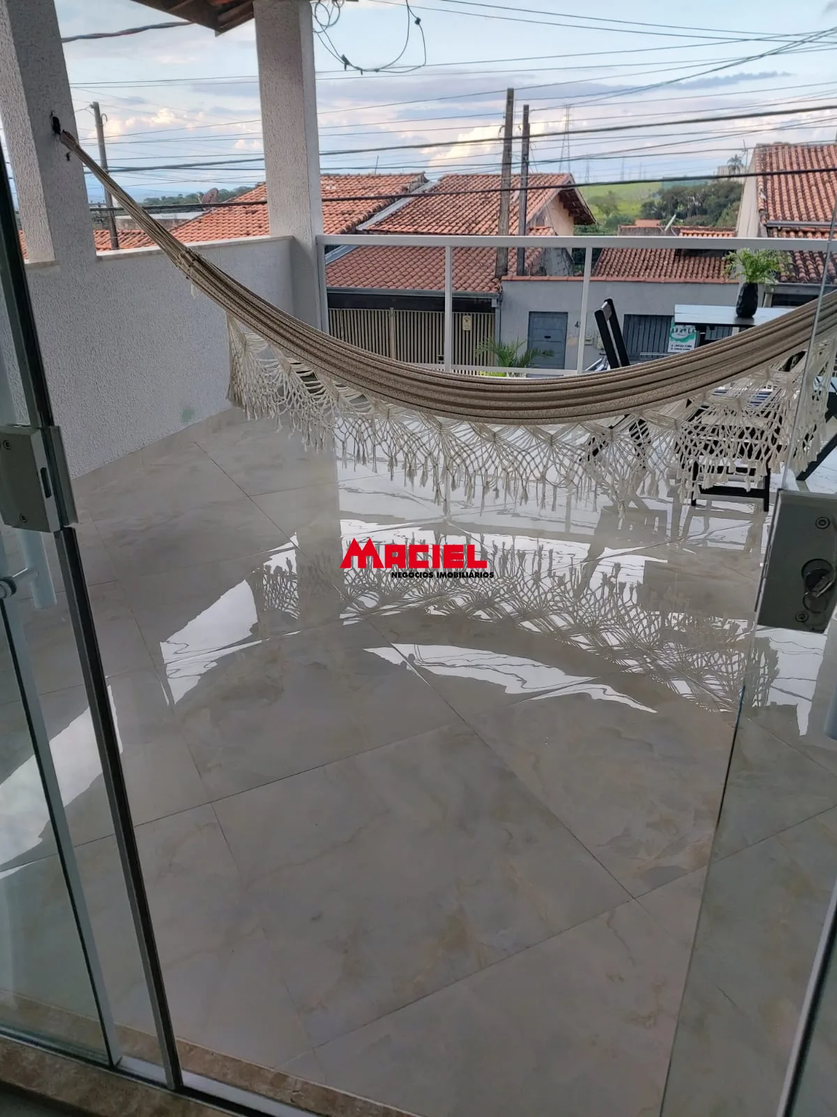Comprar Casa / Padr&atilde;o em S&atilde;o Jos&eacute; dos Campos R$ 395.000,00 - Foto 1