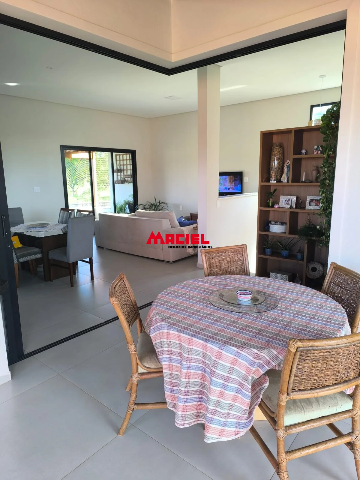 Comprar Casa / Condom&iacute;nio em S&atilde;o Jos&eacute; dos Campos R$ 1.810.000,00 - Foto 8