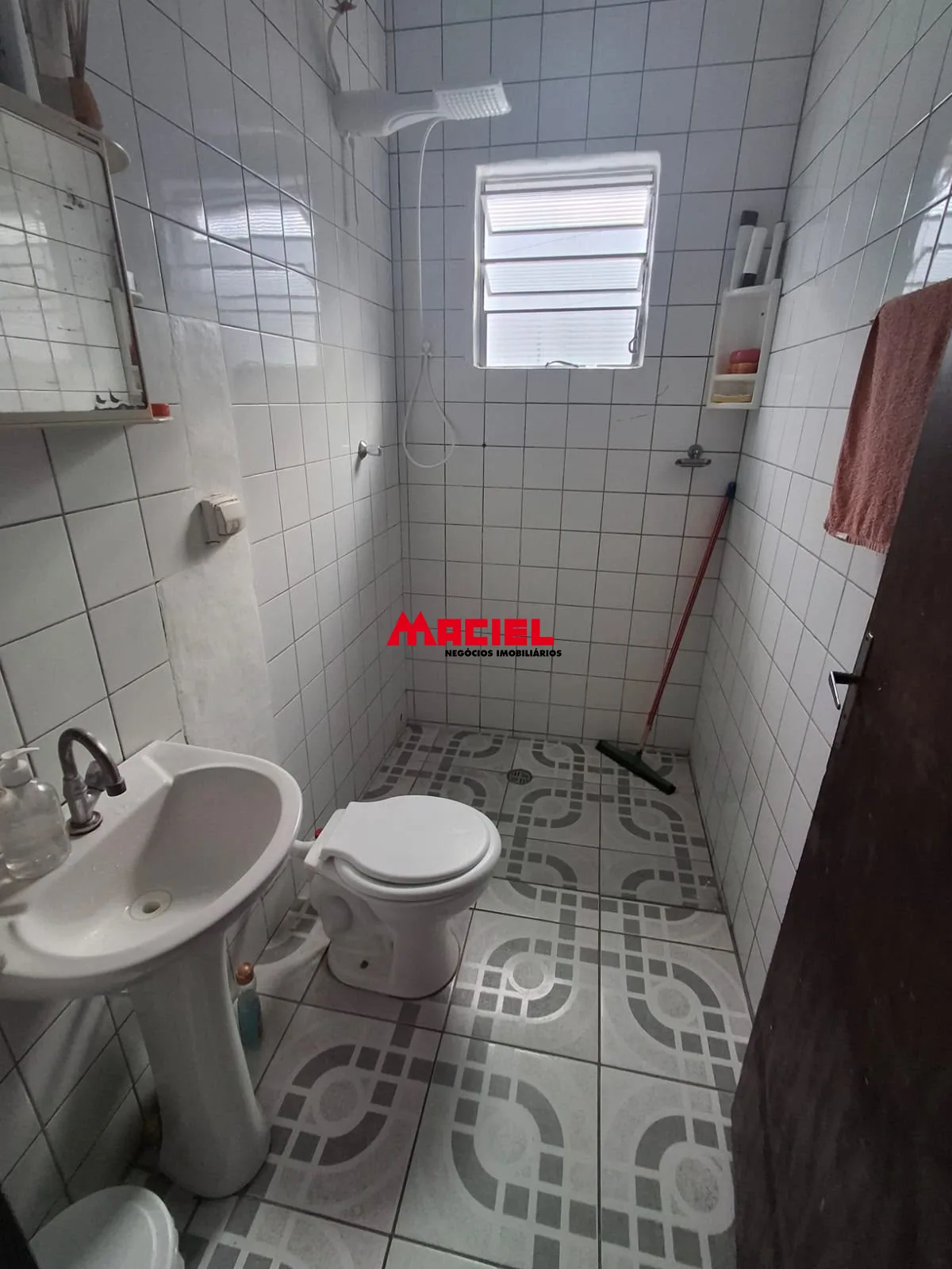 Comprar Casa / Padr&atilde;o em Jacare&iacute; R$ 256.000,00 - Foto 4