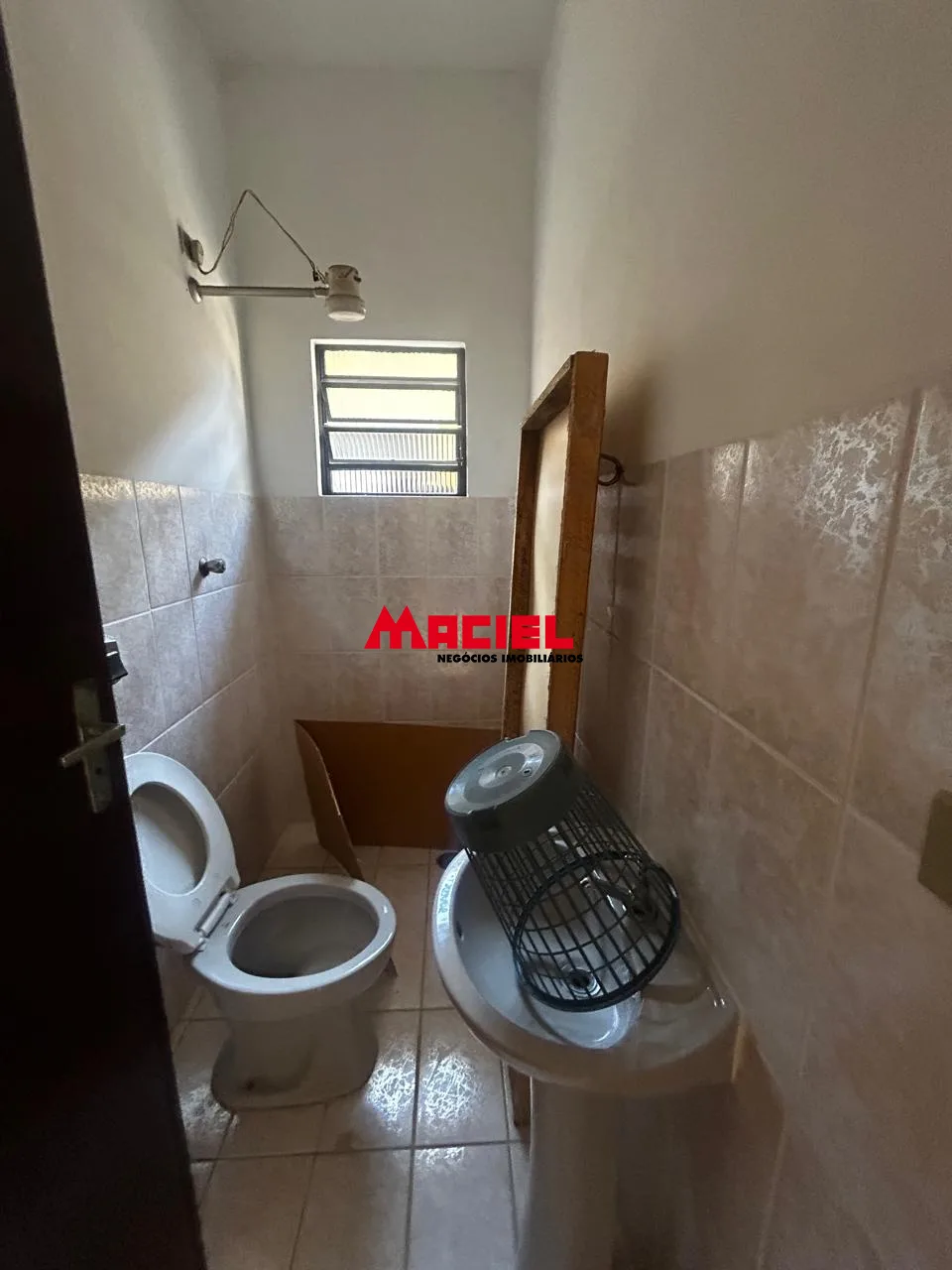 Comprar Casa / Padr&atilde;o em S&atilde;o Jos&eacute; dos Campos R$ 800.000,00 - Foto 2