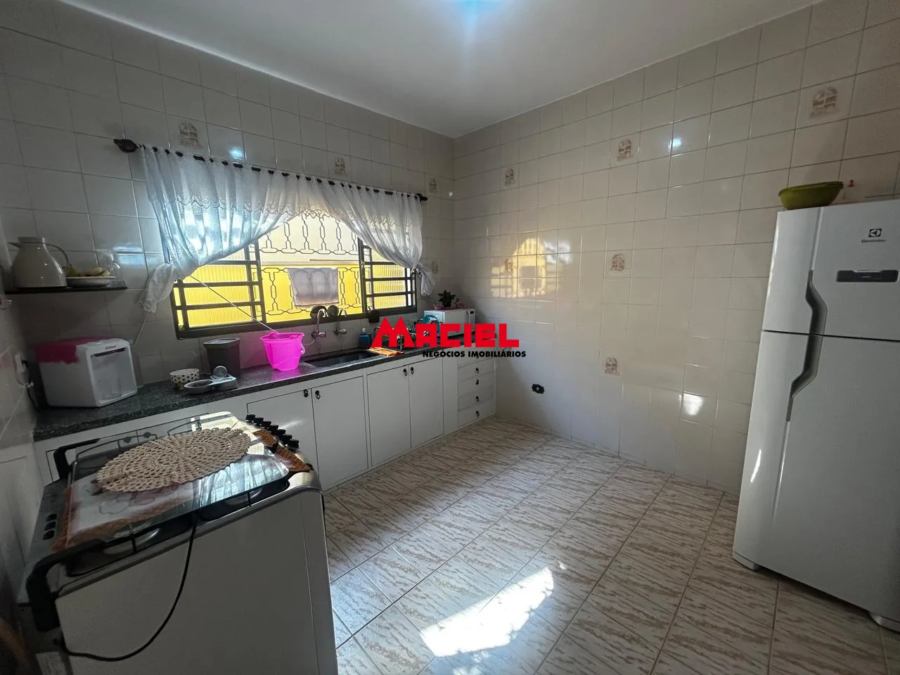 Comprar Casa / Padr&atilde;o em S&atilde;o Jos&eacute; dos Campos R$ 800.000,00 - Foto 10