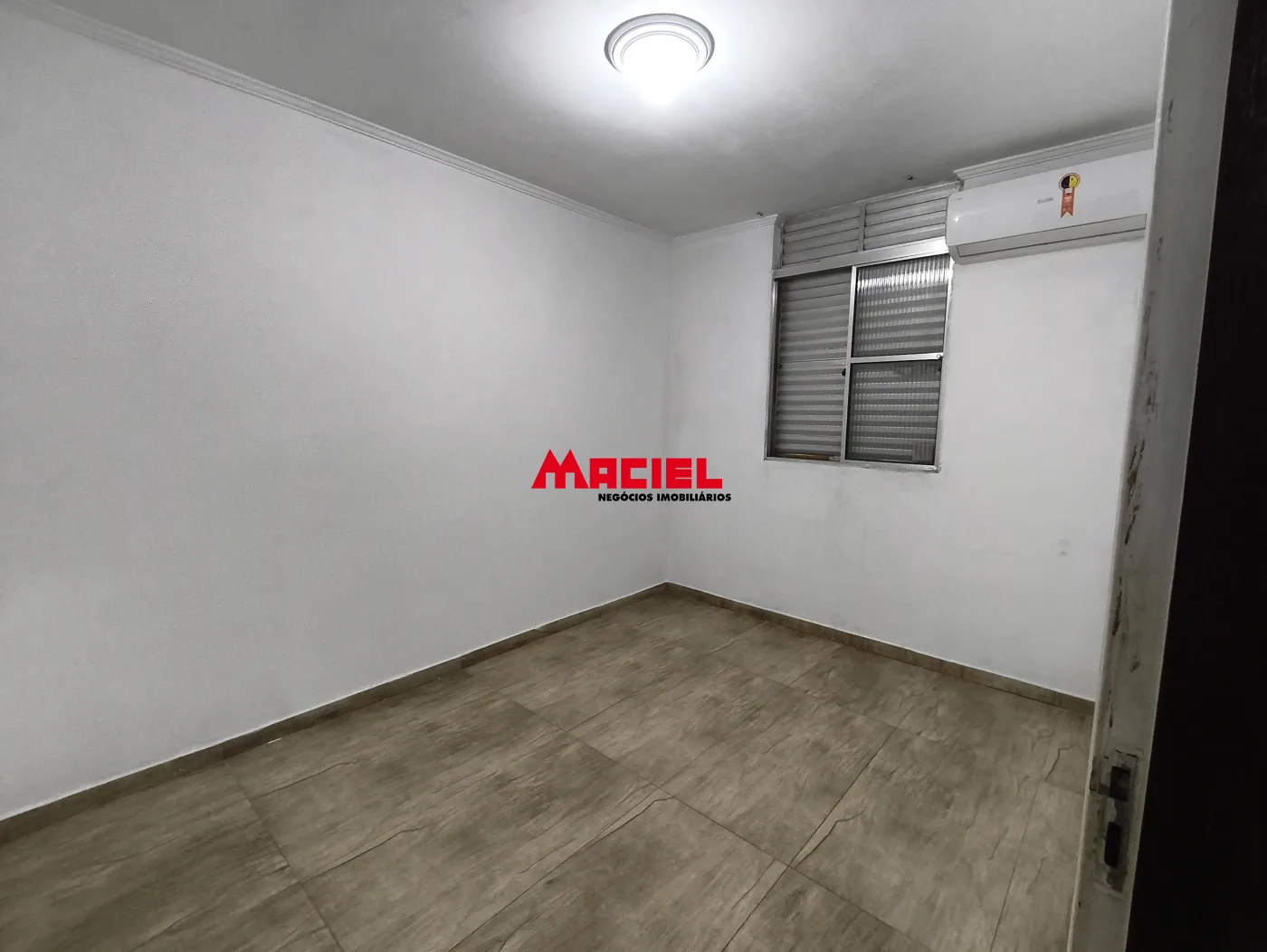 Comprar Apartamento / Padr&atilde;o em S&atilde;o Jos&eacute; dos Campos R$ 235.000,00 - Foto 3