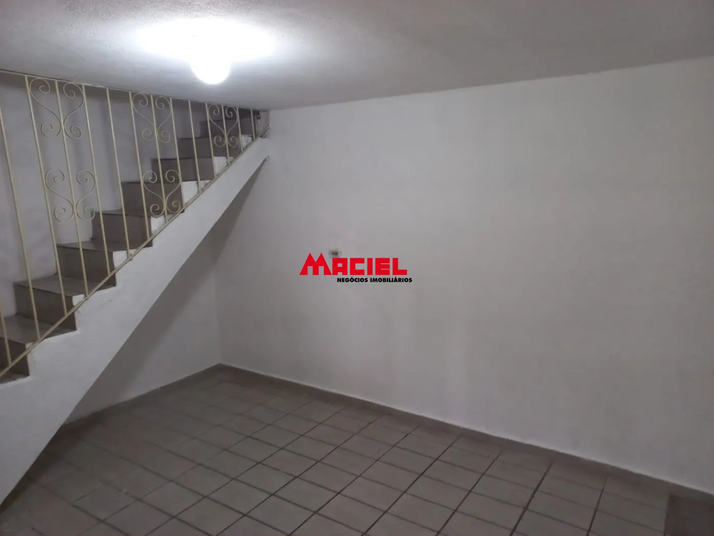 Alugar Casa / Ed&iacute;cula em S&atilde;o Jos&eacute; dos Campos R$ 1.100,00 - Foto 9