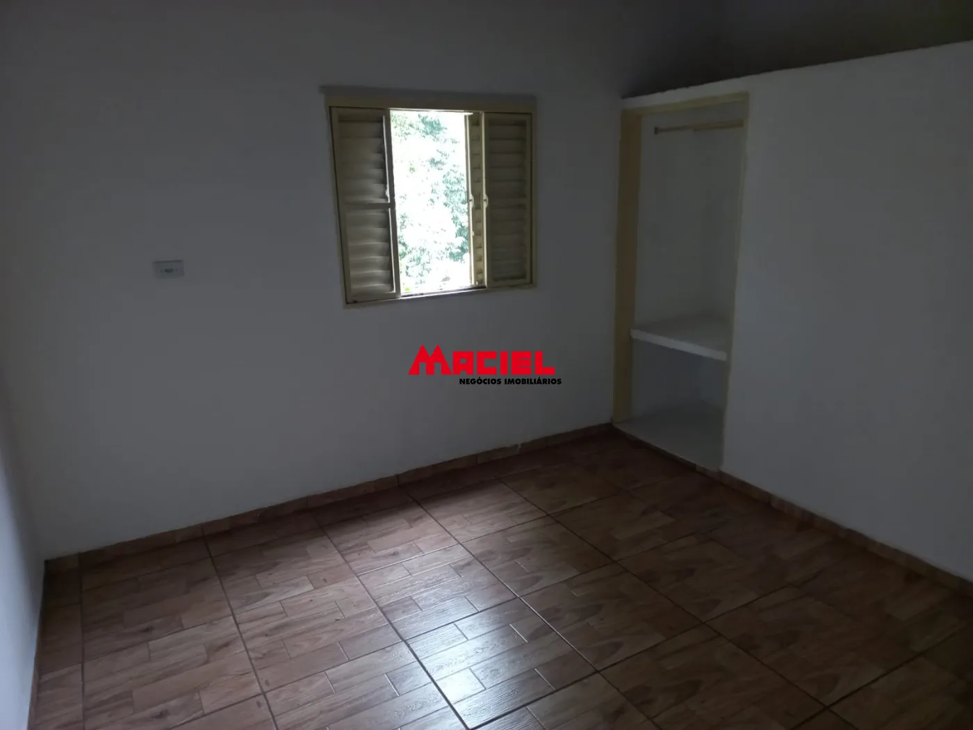 Alugar Casa / Ed&iacute;cula em S&atilde;o Jos&eacute; dos Campos R$ 1.100,00 - Foto 11