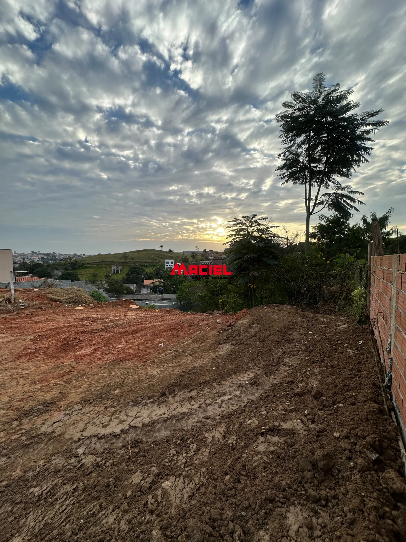 Comprar Terreno / Padr&atilde;o em S&atilde;o Jos&eacute; dos Campos R$ 249.000,00 - Foto 4