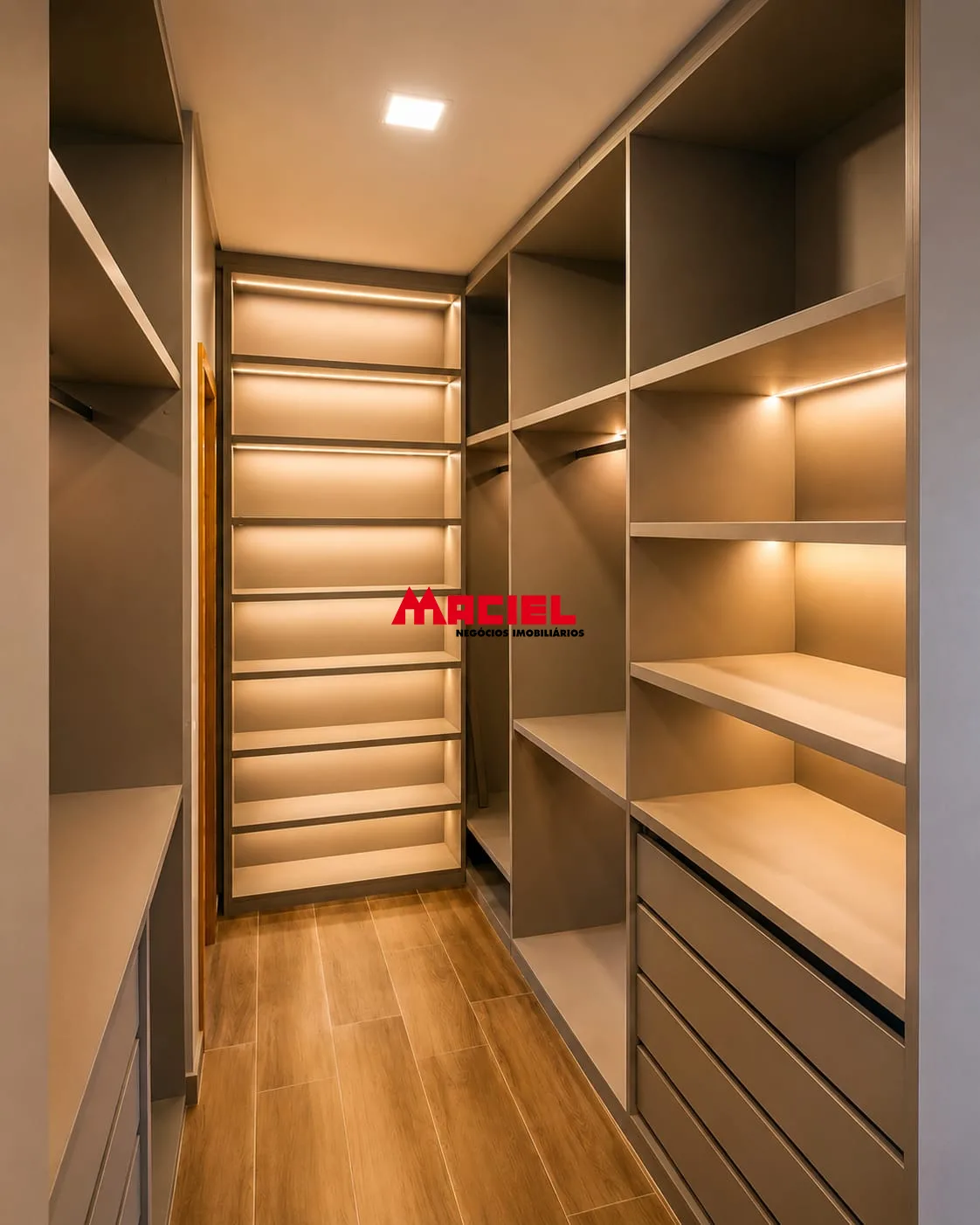 Comprar Casa / Condom&iacute;nio em Ca&ccedil;apava R$ 1.350.000,00 - Foto 9