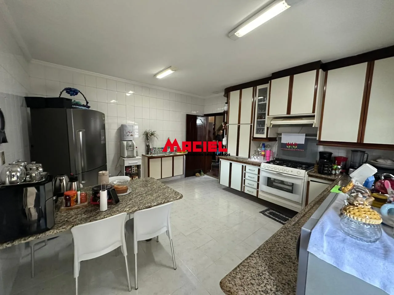 Comprar Casa / Padr&atilde;o em S&atilde;o Jos&eacute; dos Campos R$ 1.400.000,00 - Foto 10