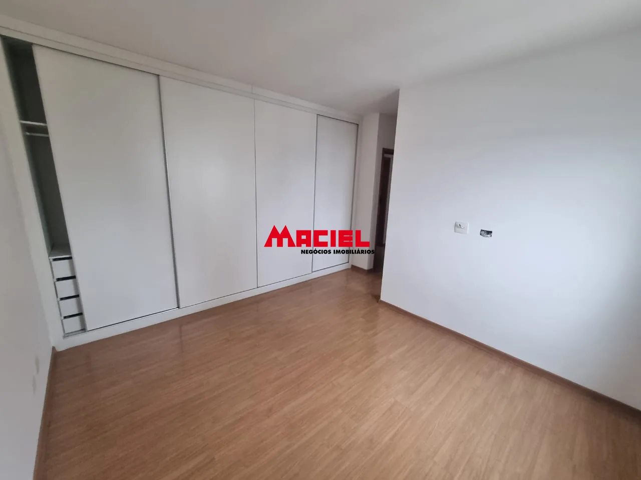 Comprar Apartamento / Padr&atilde;o em S&atilde;o Jos&eacute; dos Campos R$ 1.400.000,00 - Foto 11