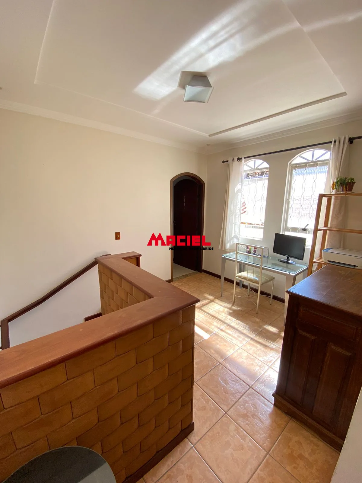 Alugar Casa / Sobrado em S&atilde;o Jos&eacute; dos Campos R$ 3.300,00 - Foto 3