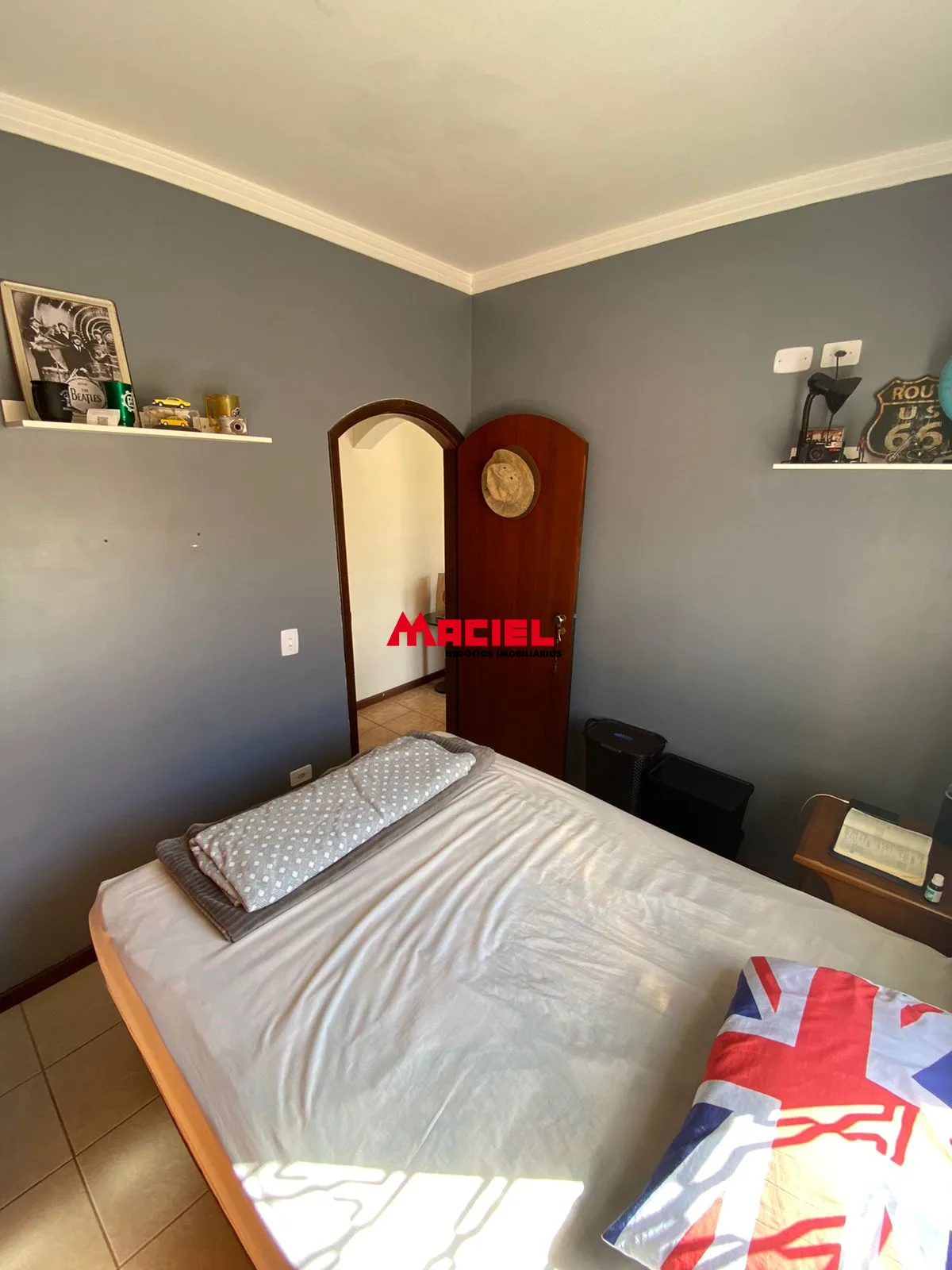 Alugar Casa / Sobrado em S&atilde;o Jos&eacute; dos Campos R$ 3.300,00 - Foto 5