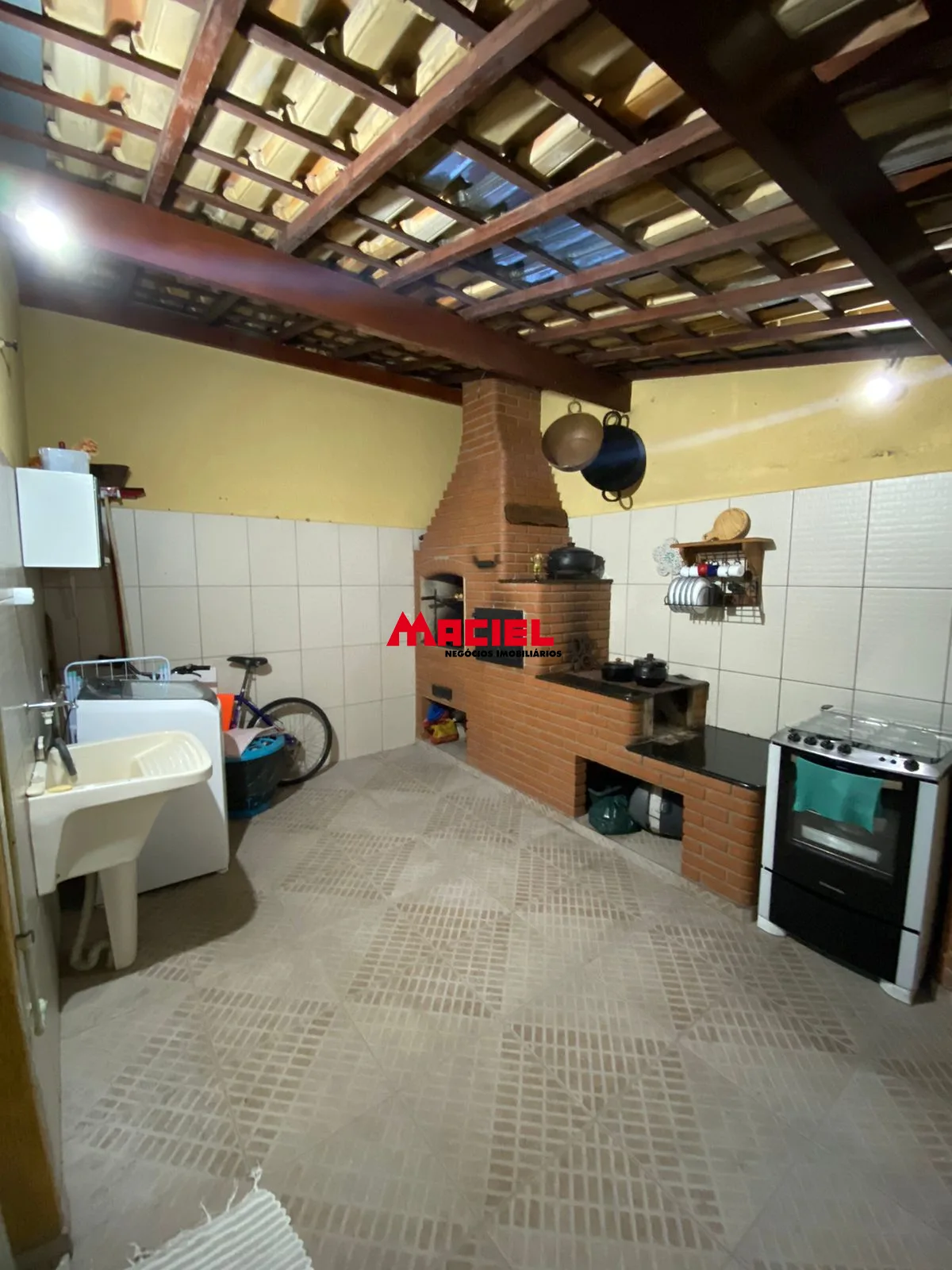 Alugar Casa / Sobrado em S&atilde;o Jos&eacute; dos Campos R$ 3.300,00 - Foto 6