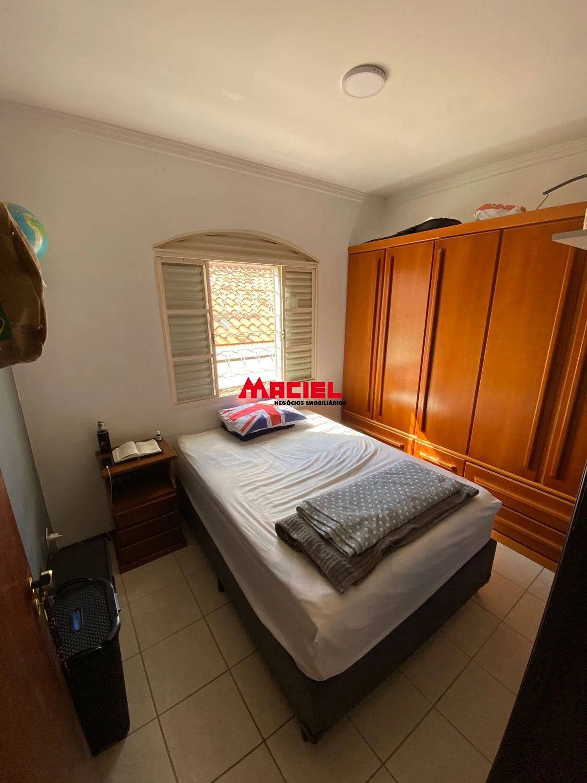 Alugar Casa / Sobrado em S&atilde;o Jos&eacute; dos Campos R$ 3.300,00 - Foto 13
