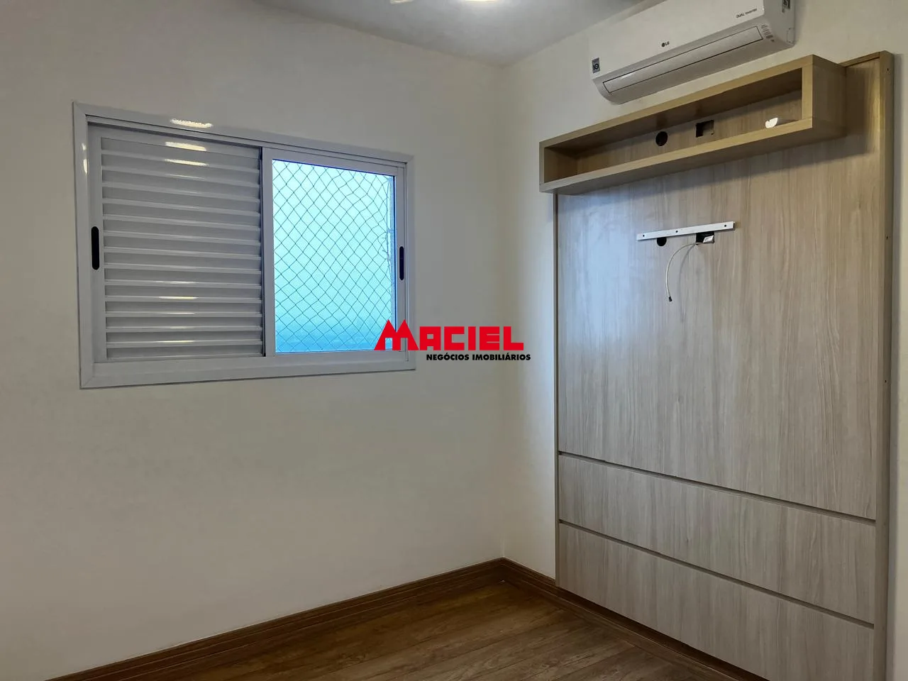 Alugar Apartamento / Padr&atilde;o em S&atilde;o Jos&eacute; dos Campos R$ 3.500,00 - Foto 12
