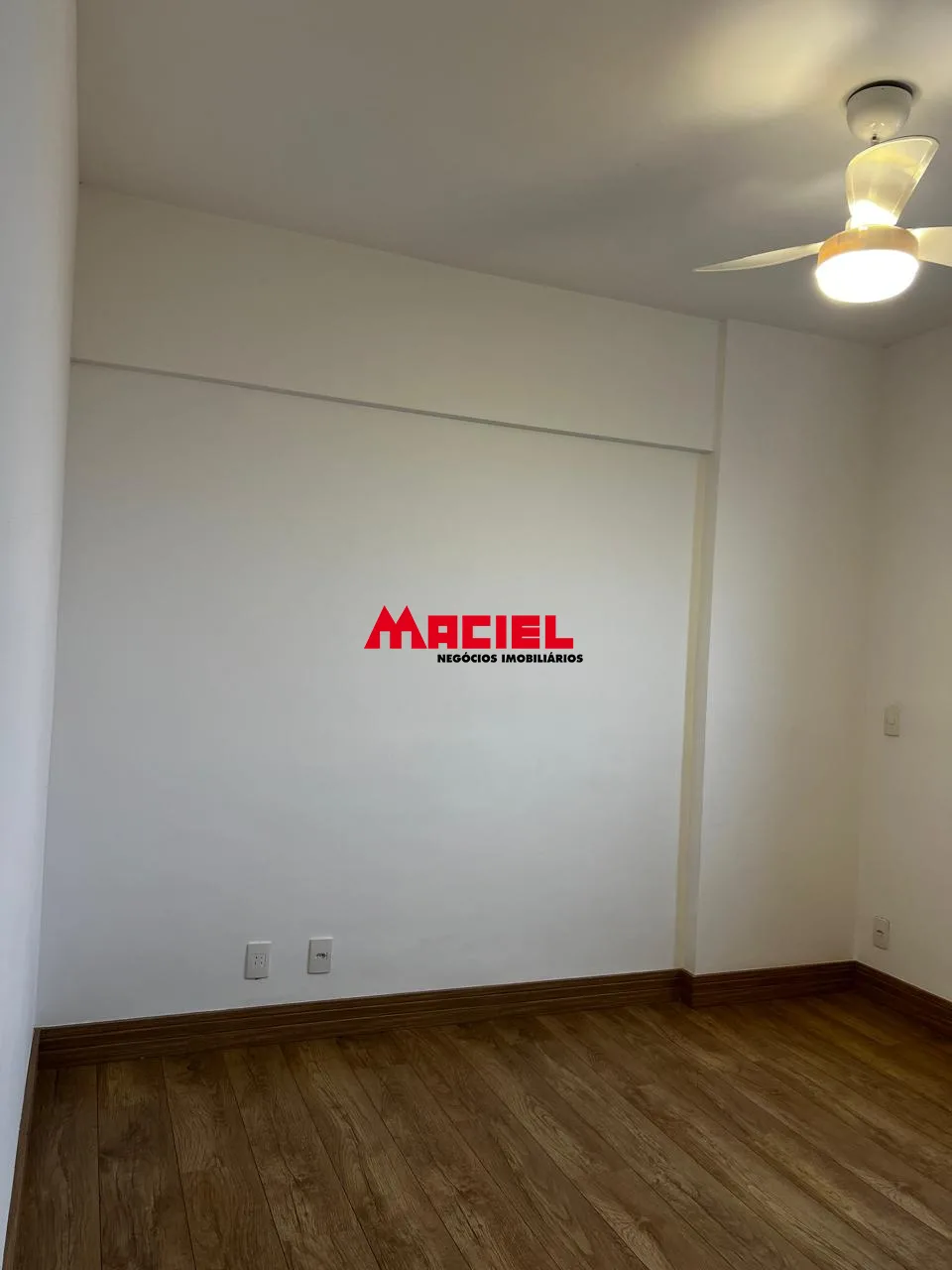 Alugar Apartamento / Padr&atilde;o em S&atilde;o Jos&eacute; dos Campos R$ 3.500,00 - Foto 15