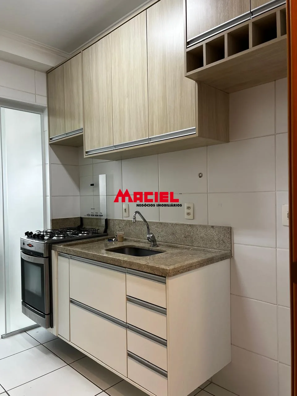 Alugar Apartamento / Padr&atilde;o em S&atilde;o Jos&eacute; dos Campos R$ 3.500,00 - Foto 7