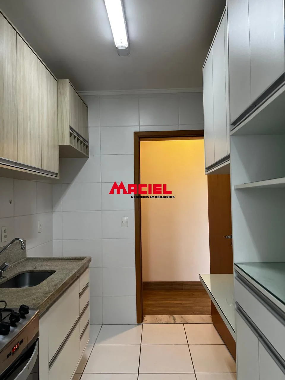 Alugar Apartamento / Padr&atilde;o em S&atilde;o Jos&eacute; dos Campos R$ 3.500,00 - Foto 10
