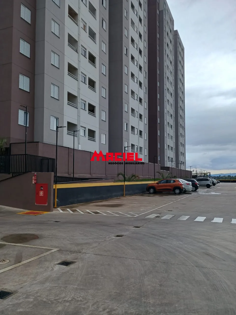 Alugar Apartamento / Padr&atilde;o em S&atilde;o Jos&eacute; dos Campos R$ 1.350,00 - Foto 7