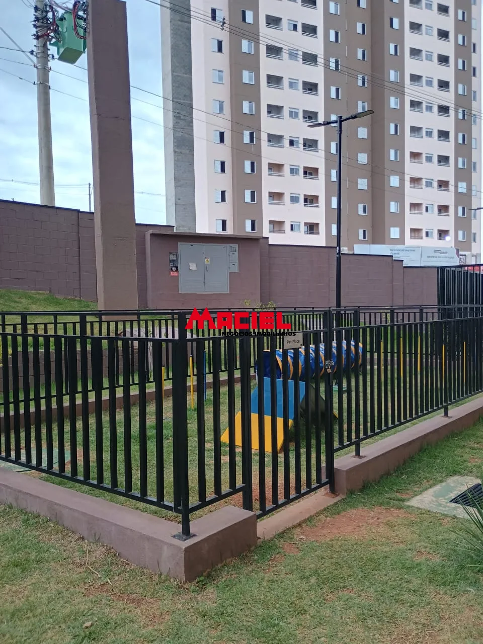 Alugar Apartamento / Padr&atilde;o em S&atilde;o Jos&eacute; dos Campos R$ 1.350,00 - Foto 17