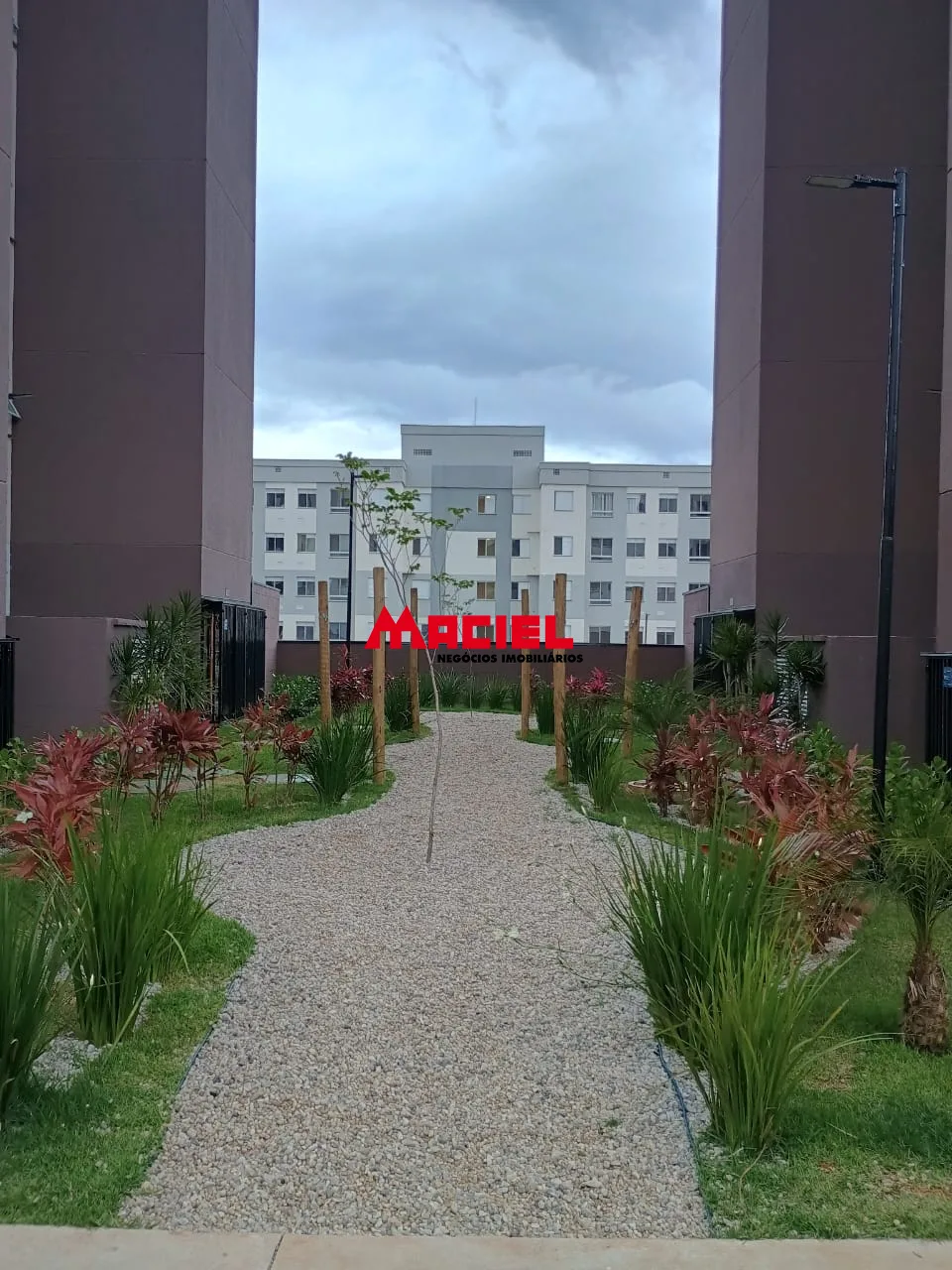Alugar Apartamento / Padr&atilde;o em S&atilde;o Jos&eacute; dos Campos R$ 1.350,00 - Foto 18