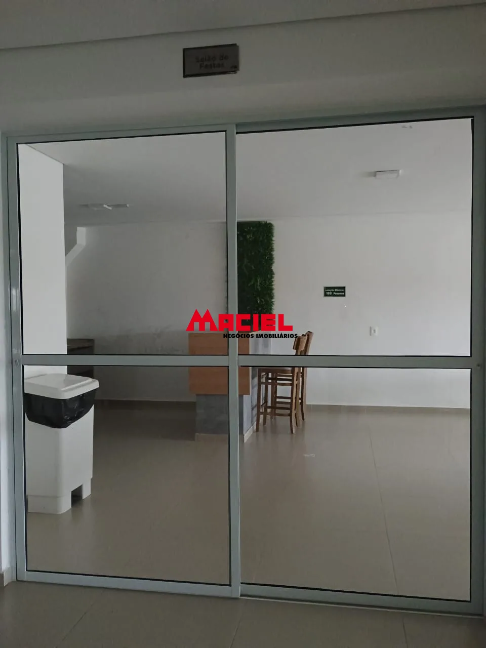 Alugar Apartamento / Padr&atilde;o em S&atilde;o Jos&eacute; dos Campos R$ 1.350,00 - Foto 27