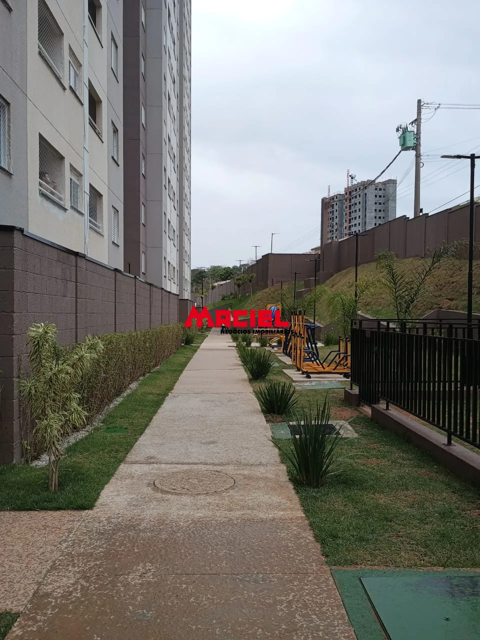 Alugar Apartamento / Padr&atilde;o em S&atilde;o Jos&eacute; dos Campos R$ 1.350,00 - Foto 29