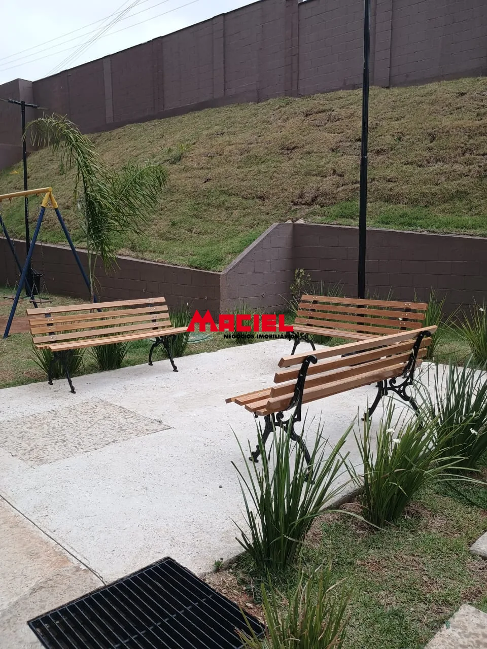 Alugar Apartamento / Padr&atilde;o em S&atilde;o Jos&eacute; dos Campos R$ 1.350,00 - Foto 31