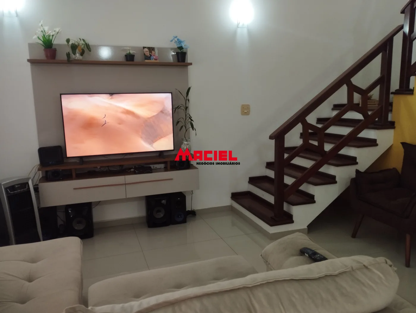 Comprar Casa / Sobrado em S&atilde;o Jos&eacute; dos Campos R$ 1.200.000,00 - Foto 8