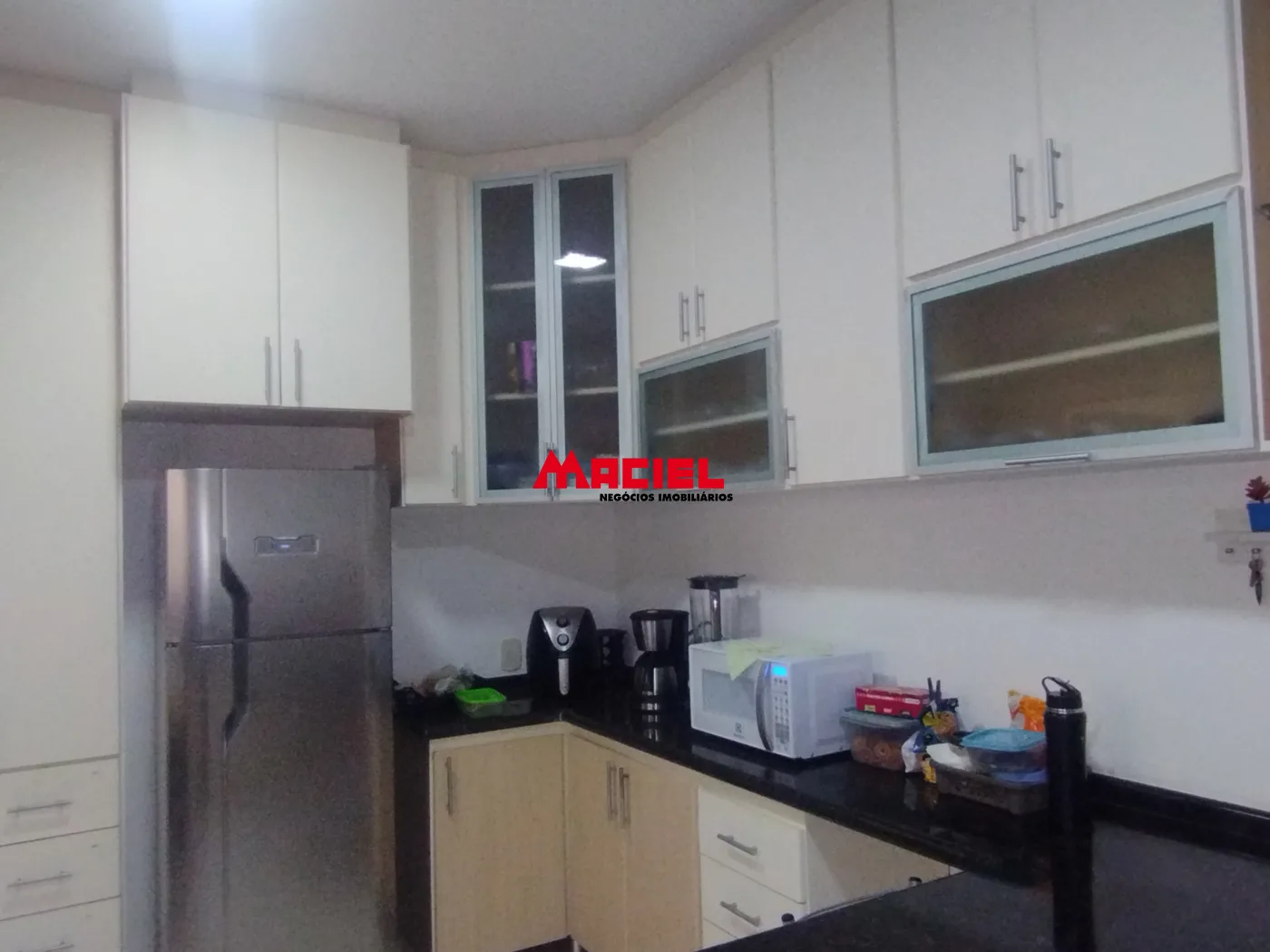 Comprar Casa / Sobrado em S&atilde;o Jos&eacute; dos Campos R$ 1.200.000,00 - Foto 13